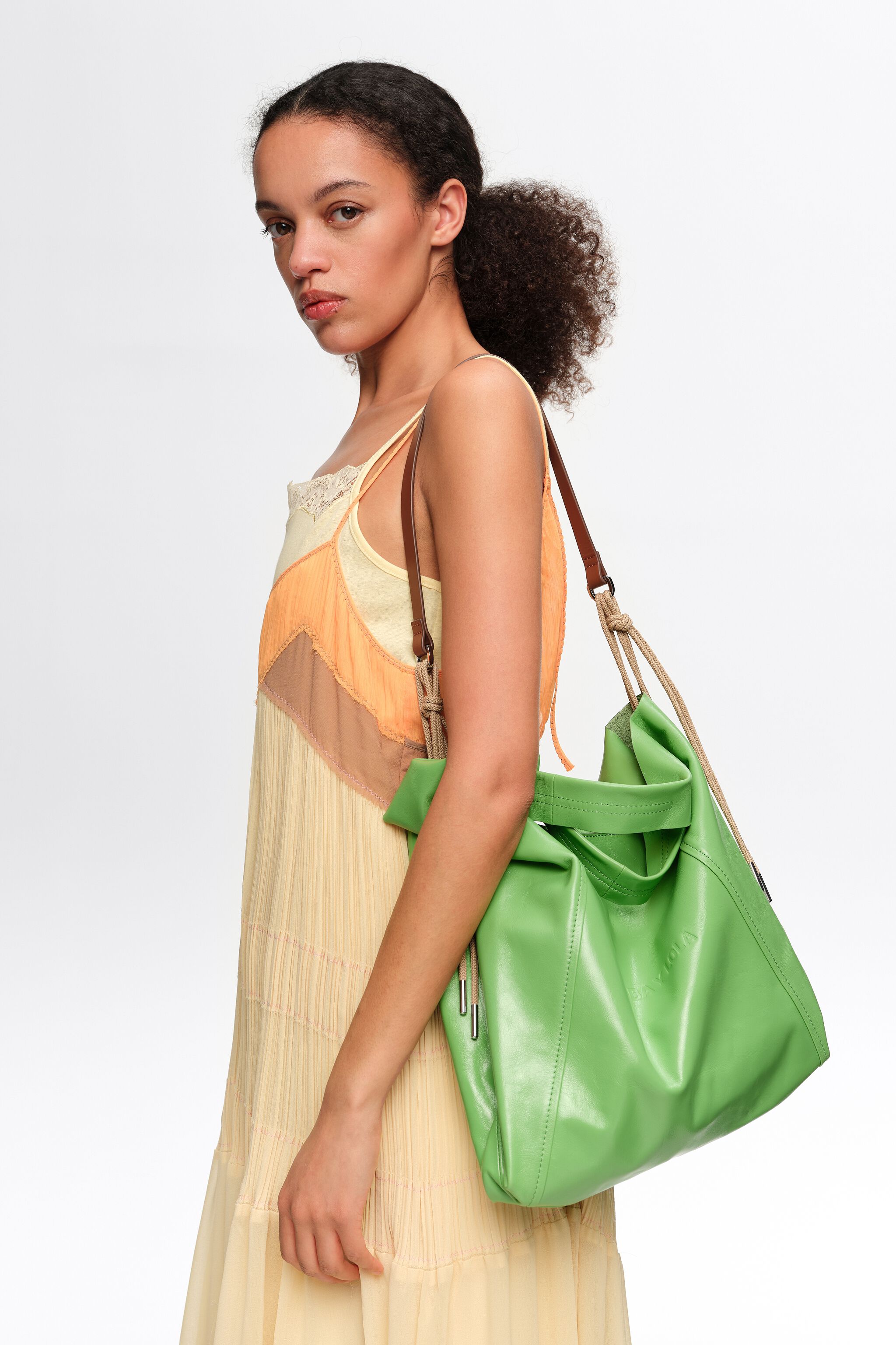 Medium grüner Leder-Paper-Crossbody-Tasche