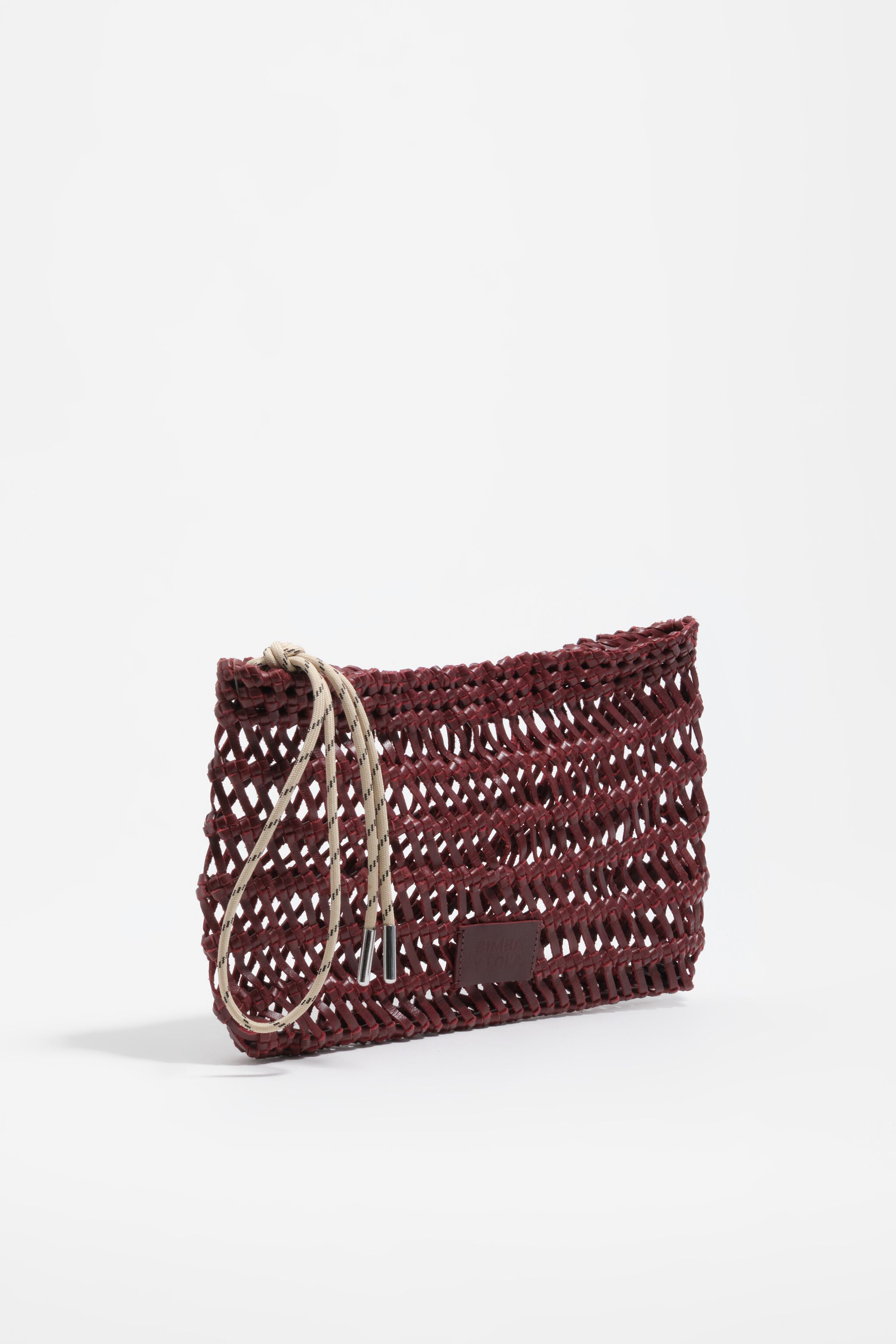 Dunkelrote geflochtene Lederhandtasche