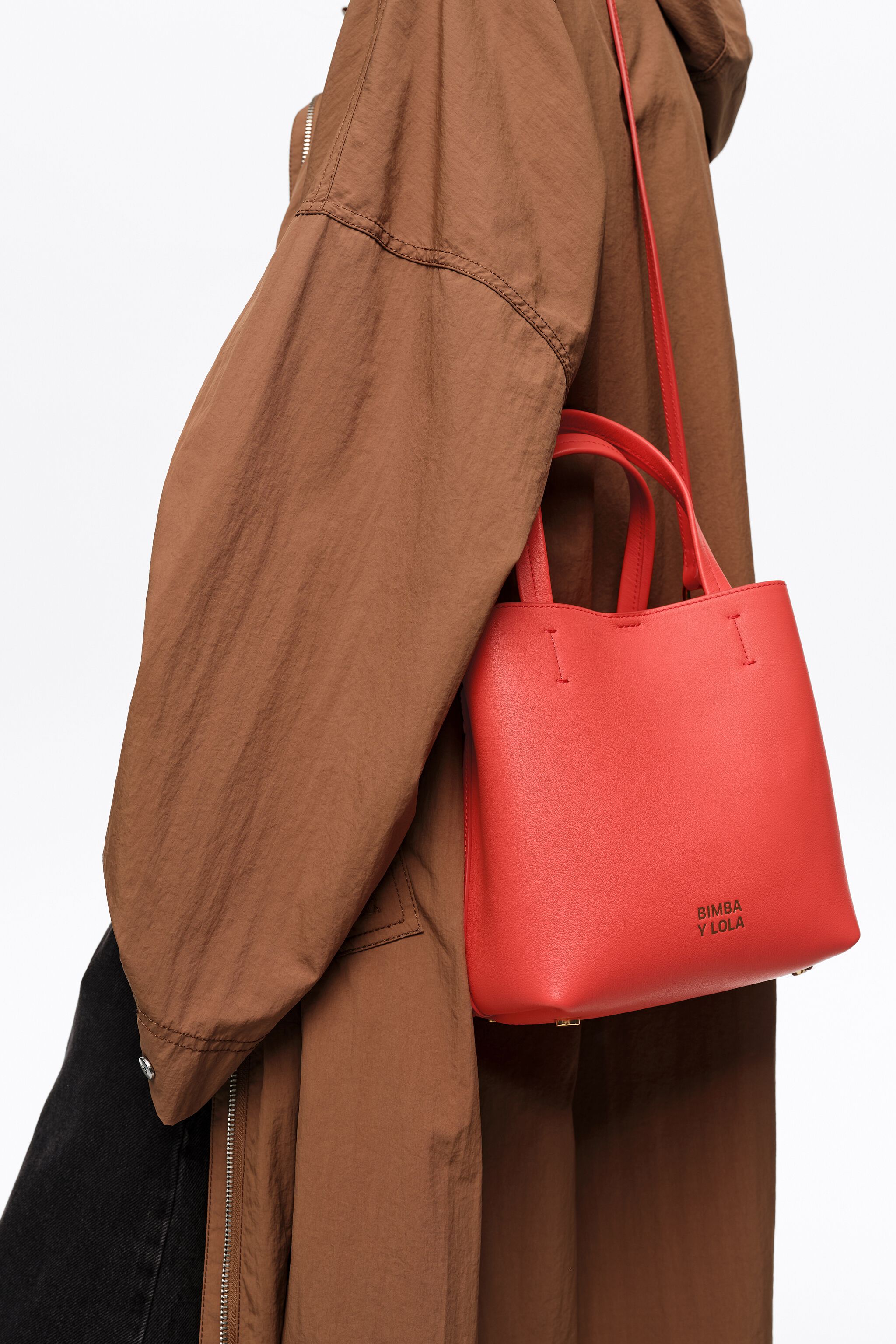 Intensives Rot kleine Leder-Chihuahua-Tasche