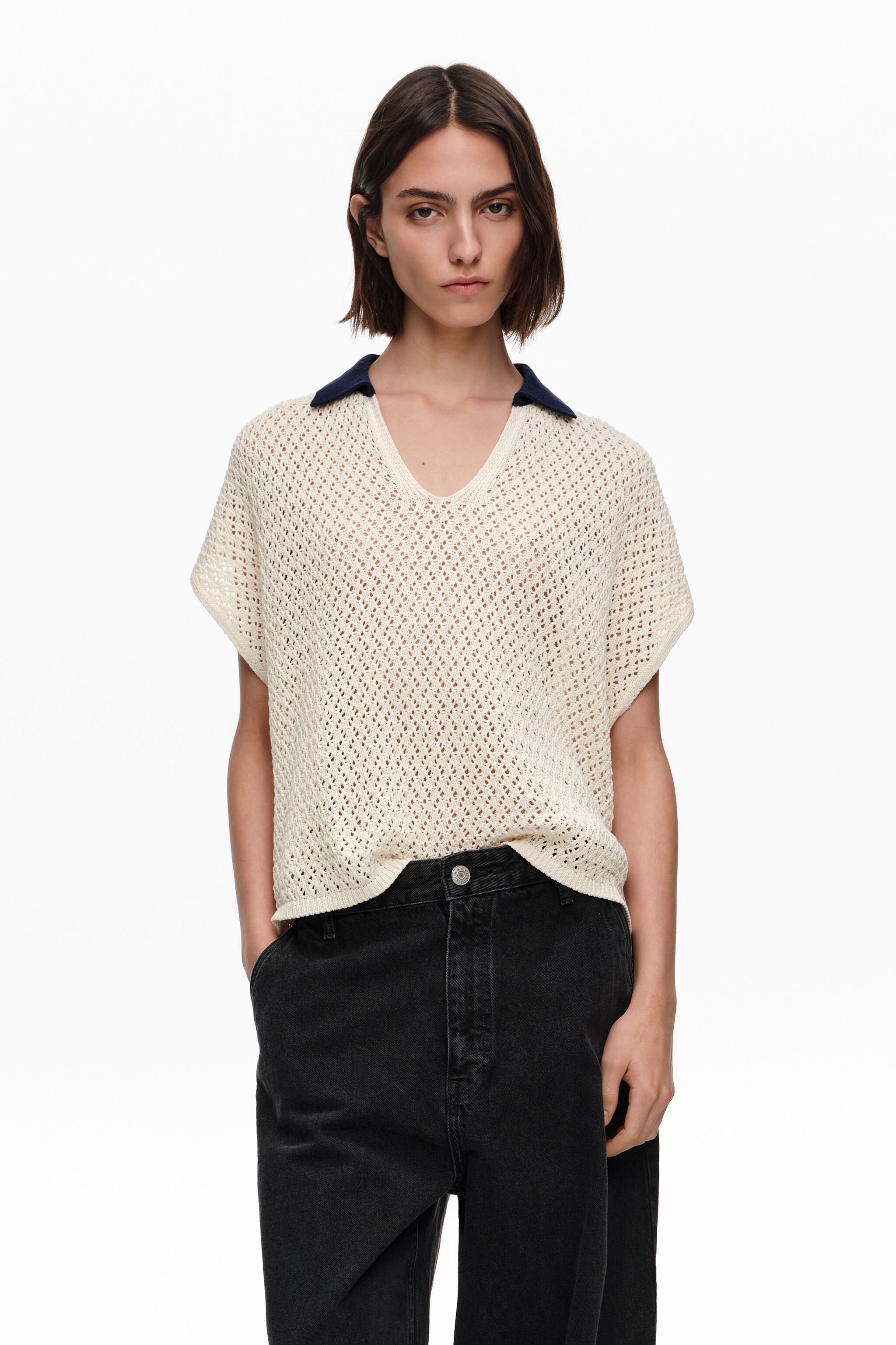 Ivory Strickpullover aus Baumwolle mit Lochmuster