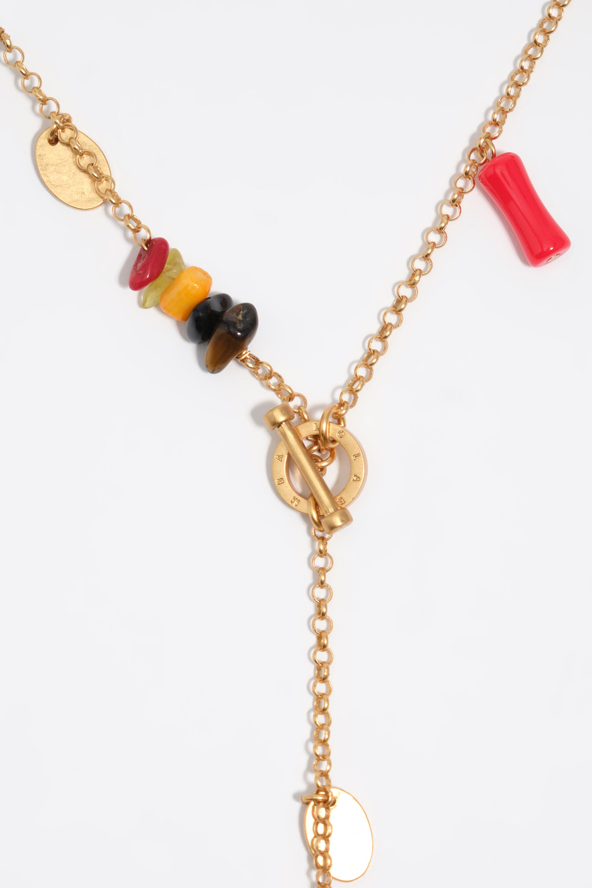 Gebrauchter Goldhalsketten mit Steinen und Muscheln