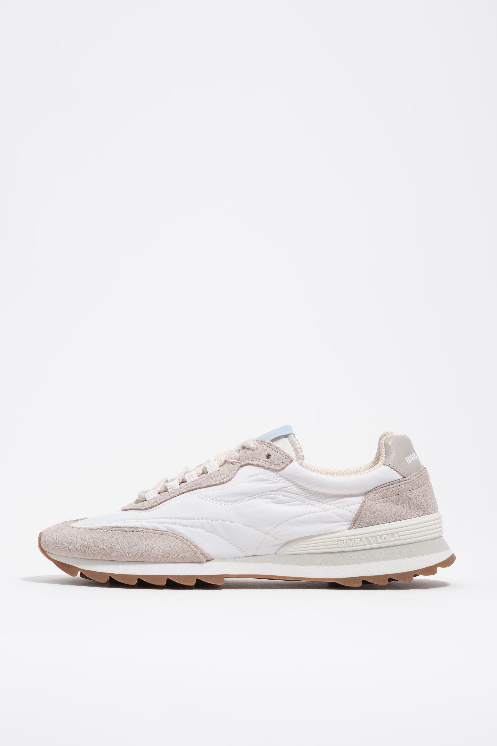 13 23 weicher technischer Sneaker aus Wildleder und weißem Nylon