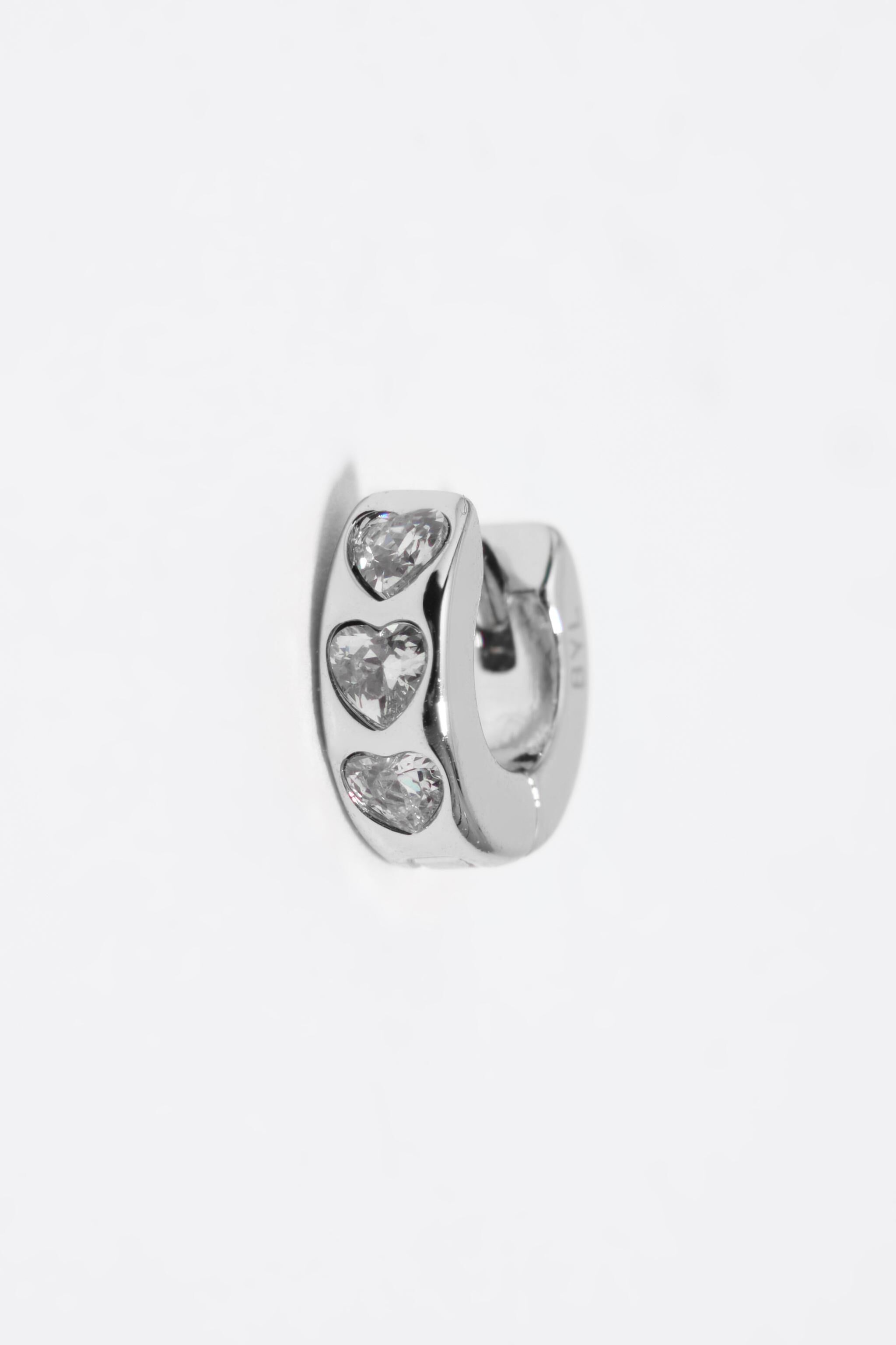 Silberne Herzen-Mini-Hoop-Ohrstecker mit Kristallen