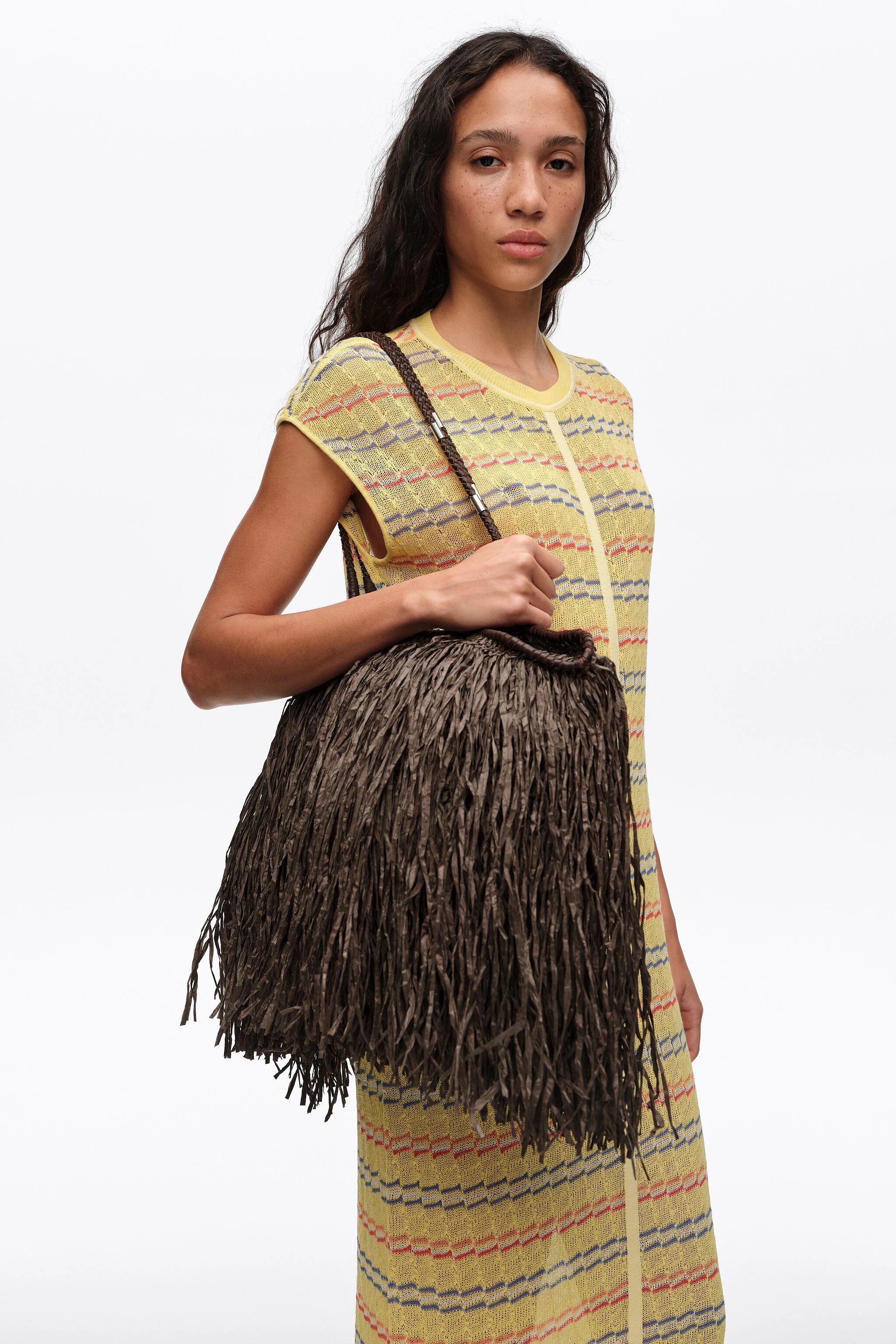 Große Schokoladen-Raffia-Effekt-Einkaufstasche