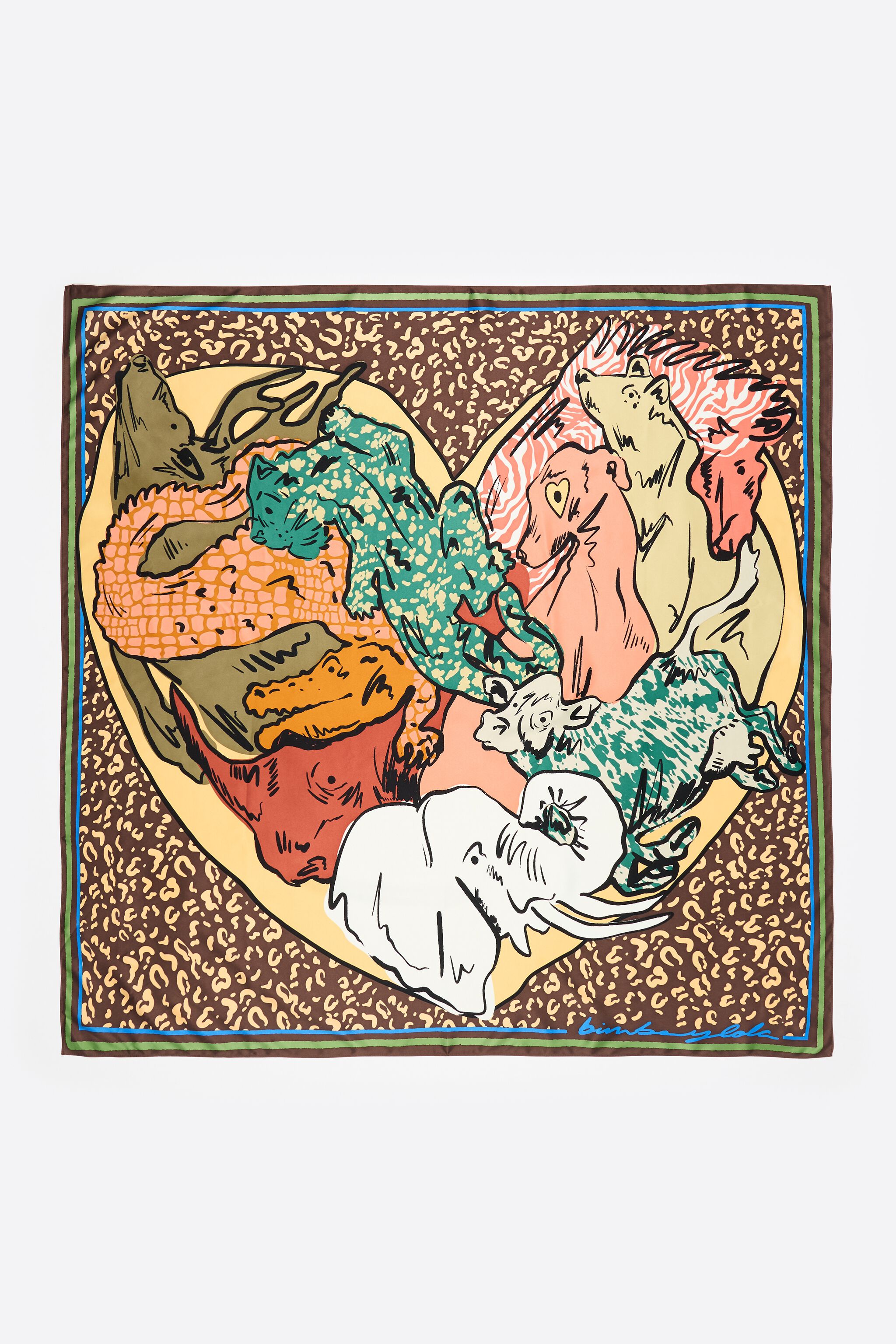 Schal mit Schokoladenherz-Tier-Print