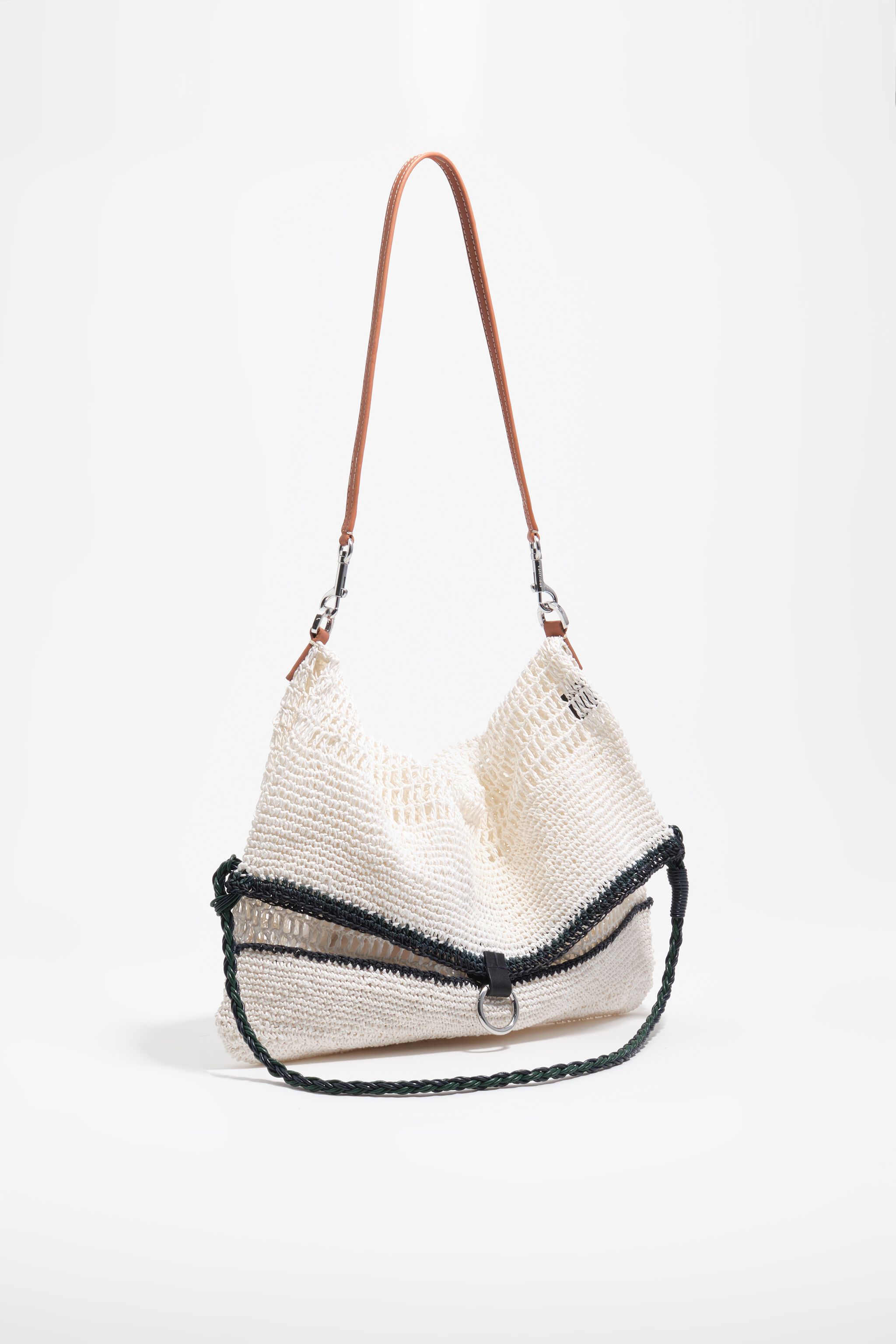 Medium große weiße Schultertasche im Raffia-Look