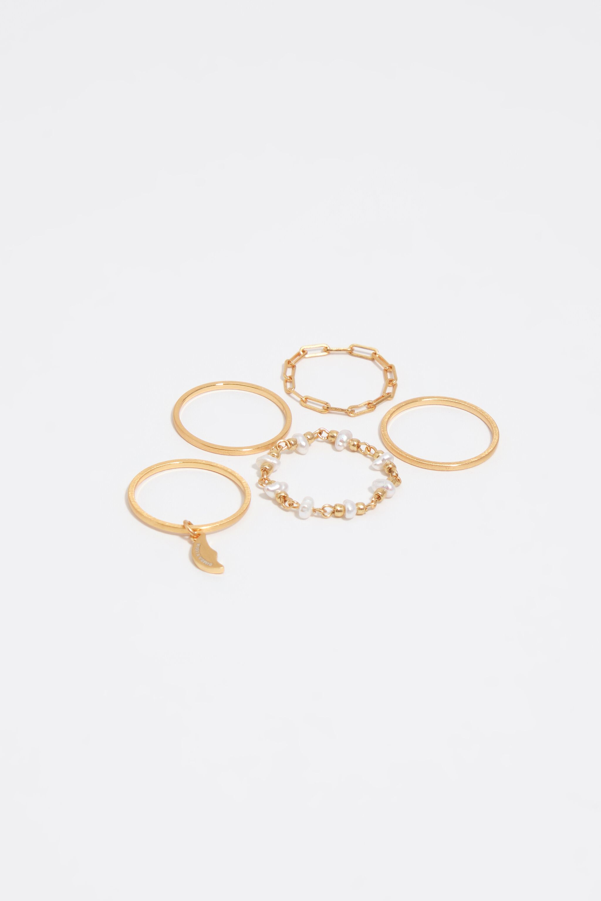 Set aus 5 Perlen- und gebürsteten Goldmondringen