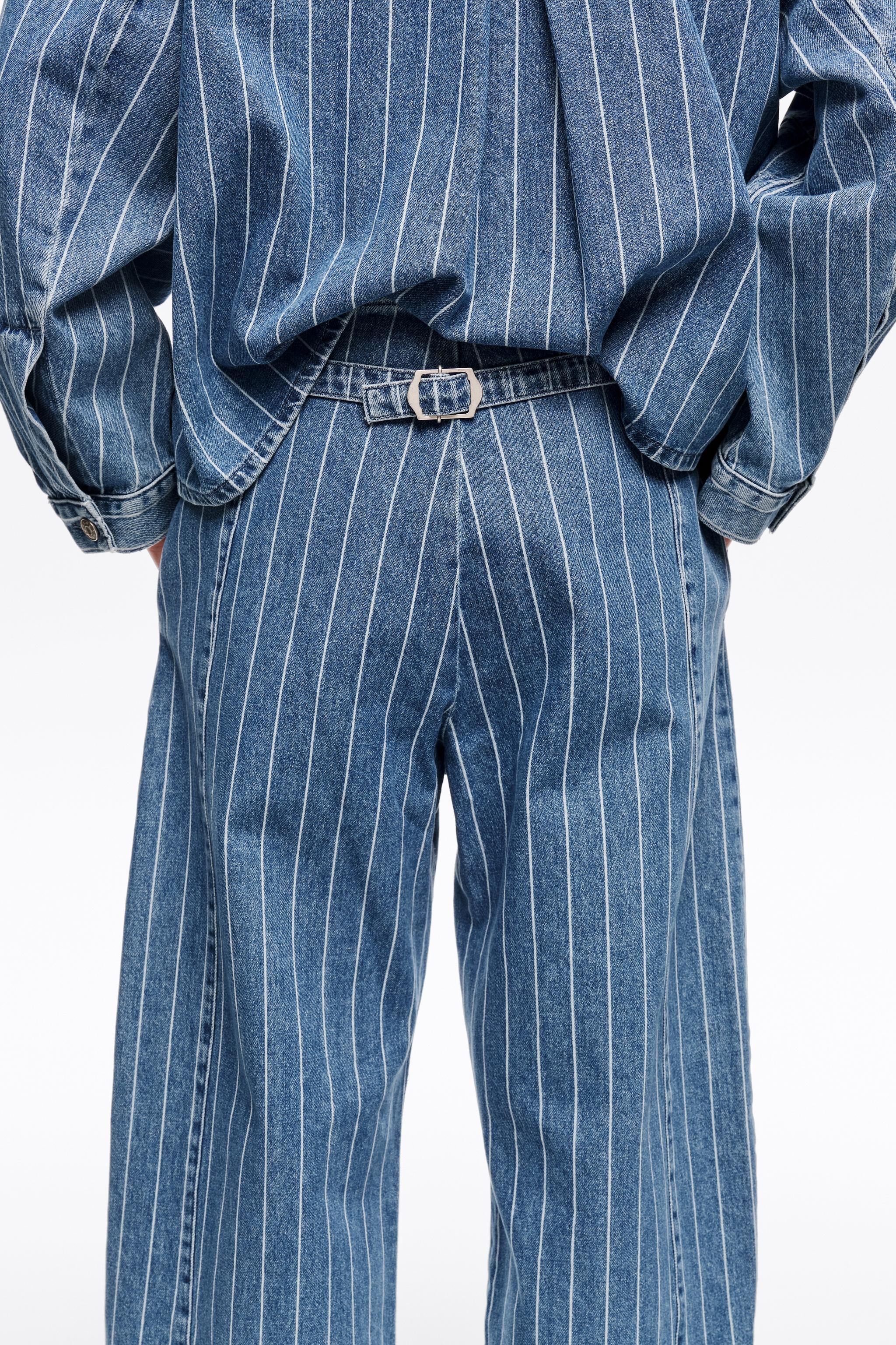 BARREL - Gestreifte blaue Jeans mit Schnalle