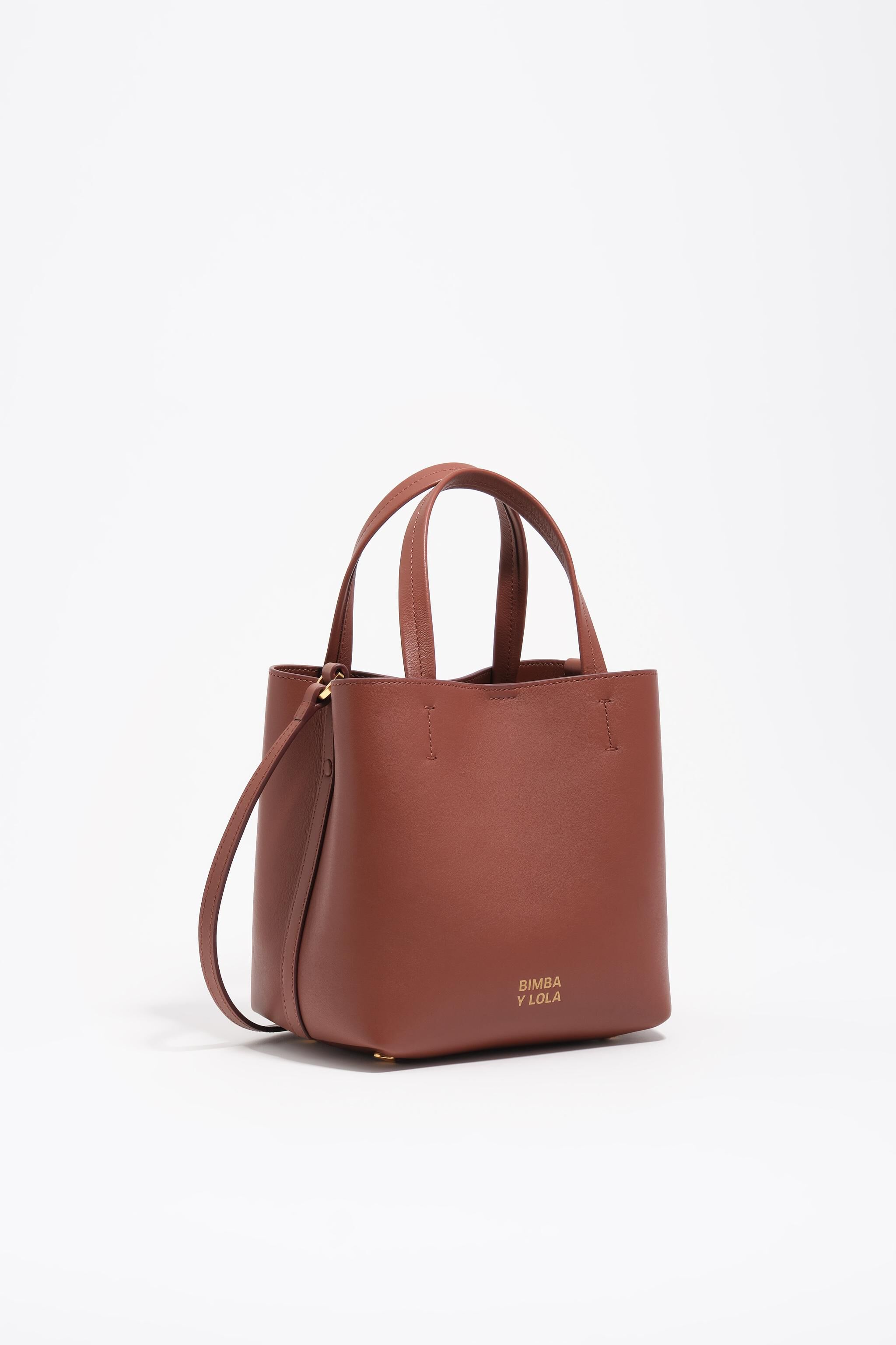 Kleine Walnussleder-Chihuahua-Tasche