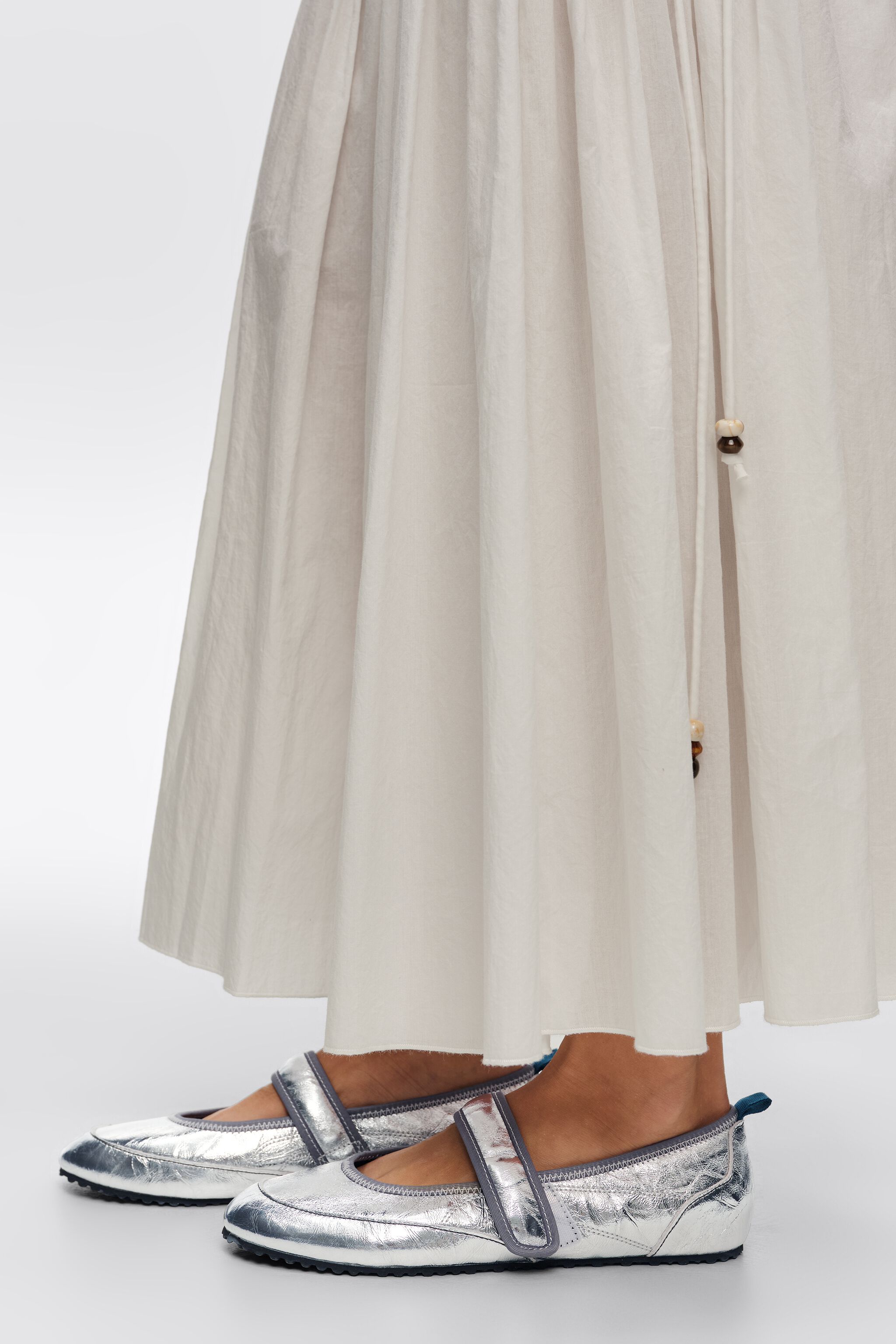 Silberner Leder-Sport-Ballerina