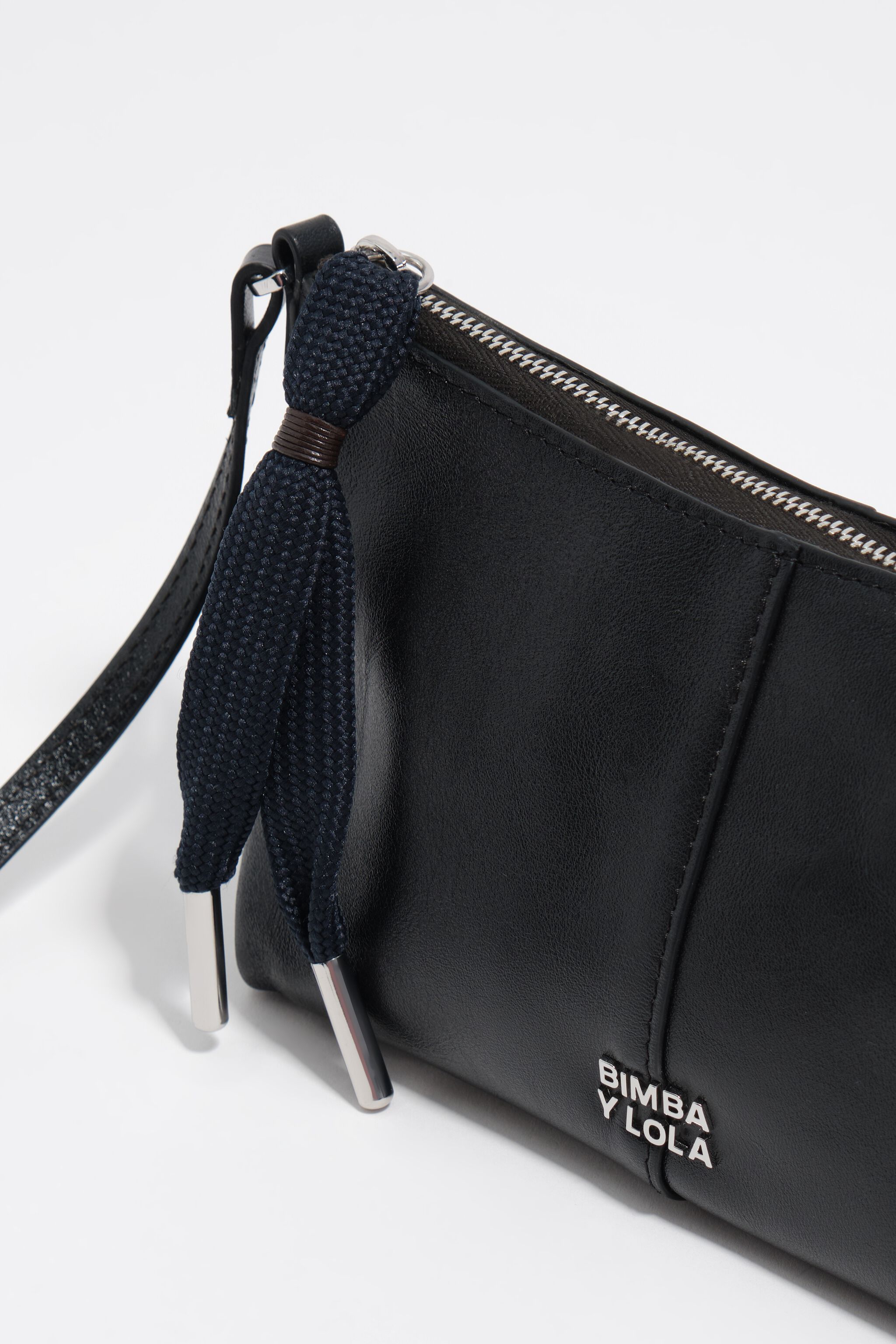 Schwarze Ledermini-Crossbody-Tasche
