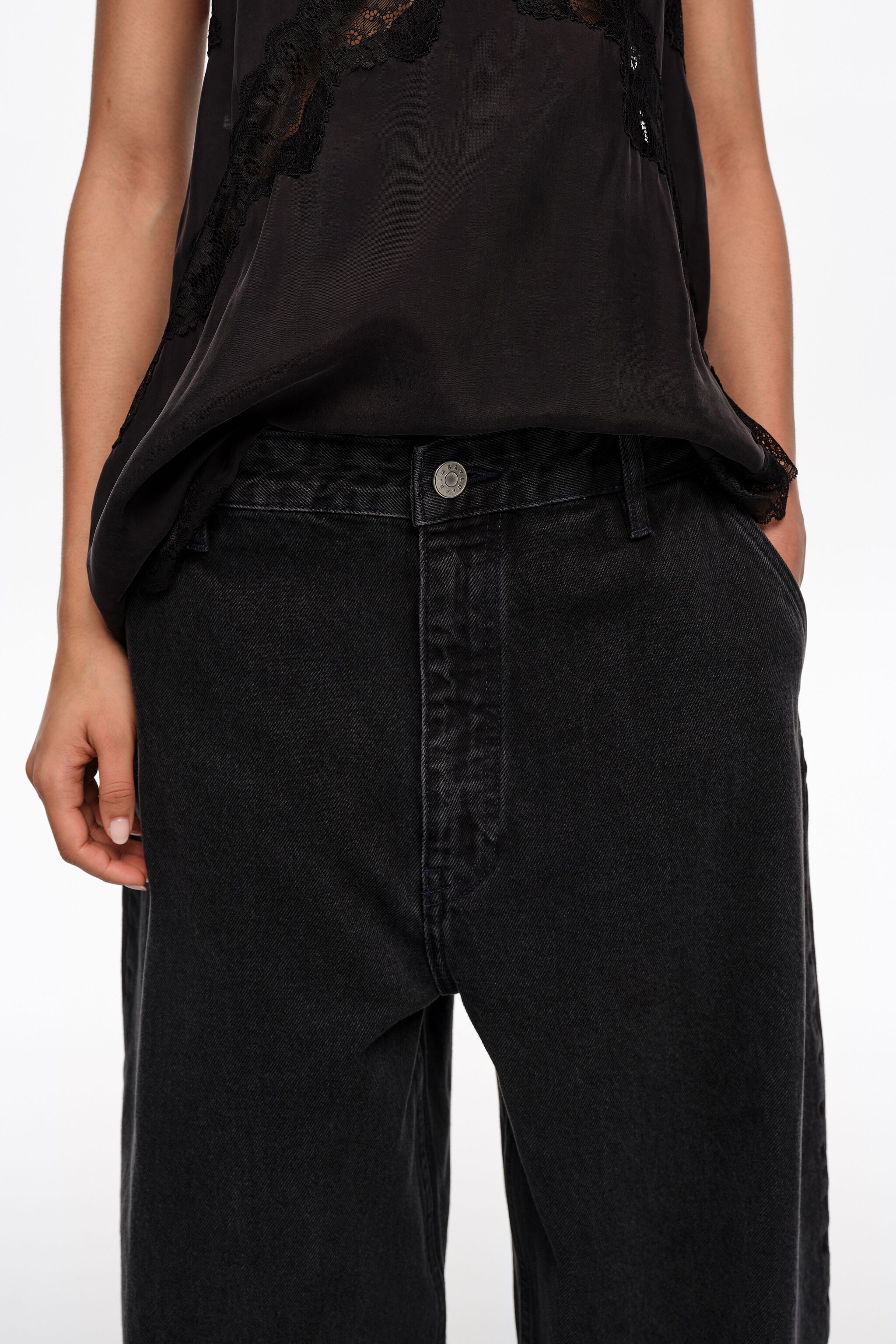 WEITE BEIN - Gewaschene schwarze Jeanshose