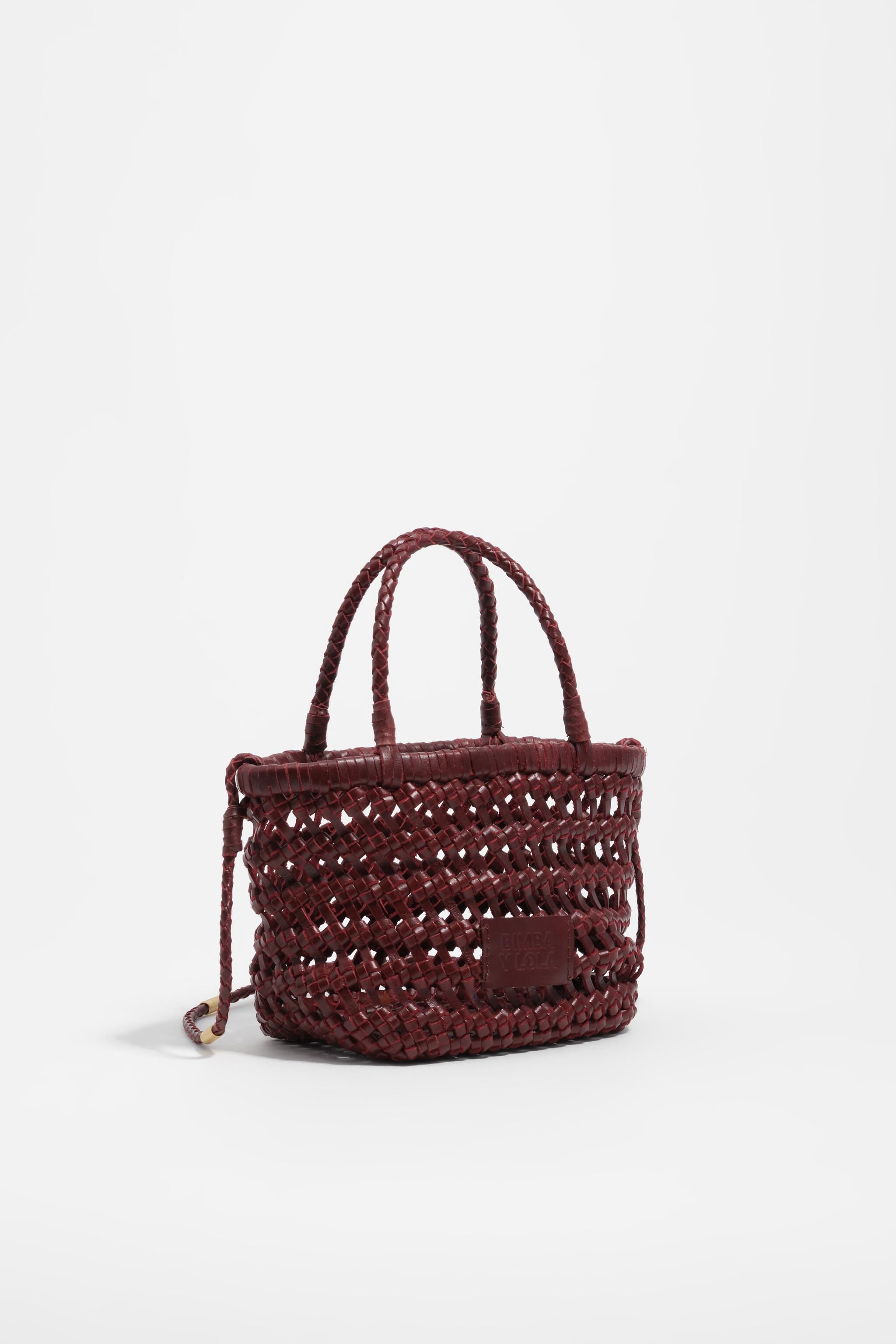 Dunkelrote Leder-Querrippen-Handtasche