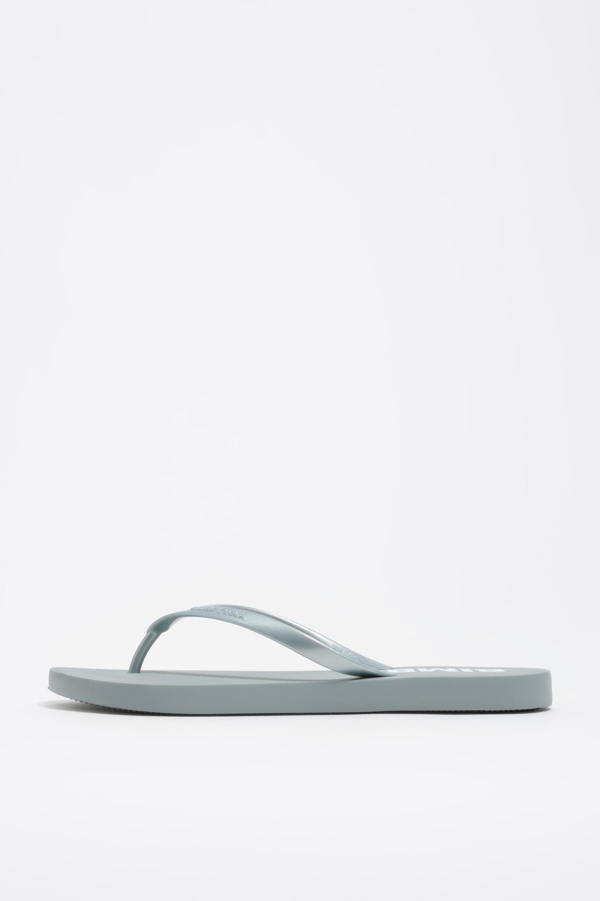 Silberne Flip-Flop