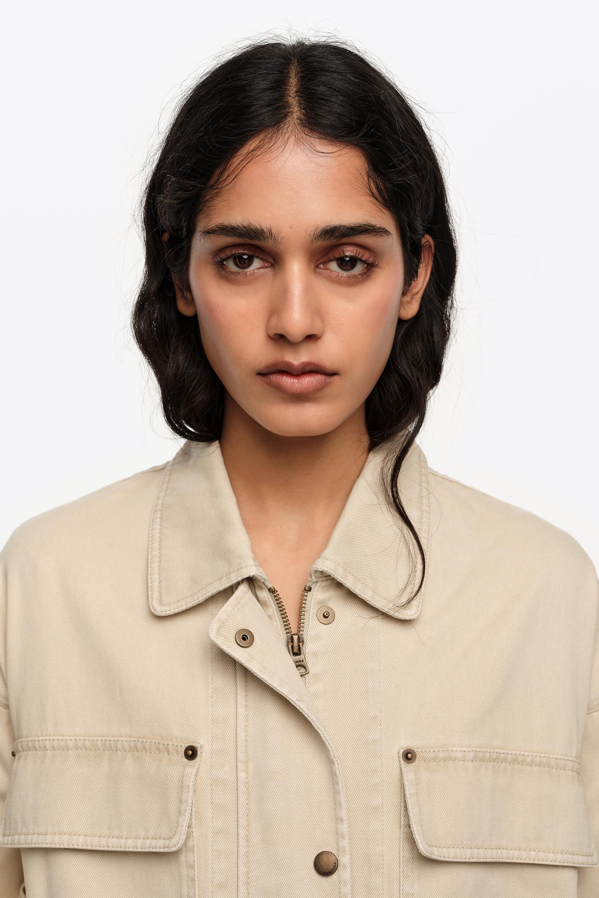 Off-weißes Baumwoll-Multi-Taschen-Jacke