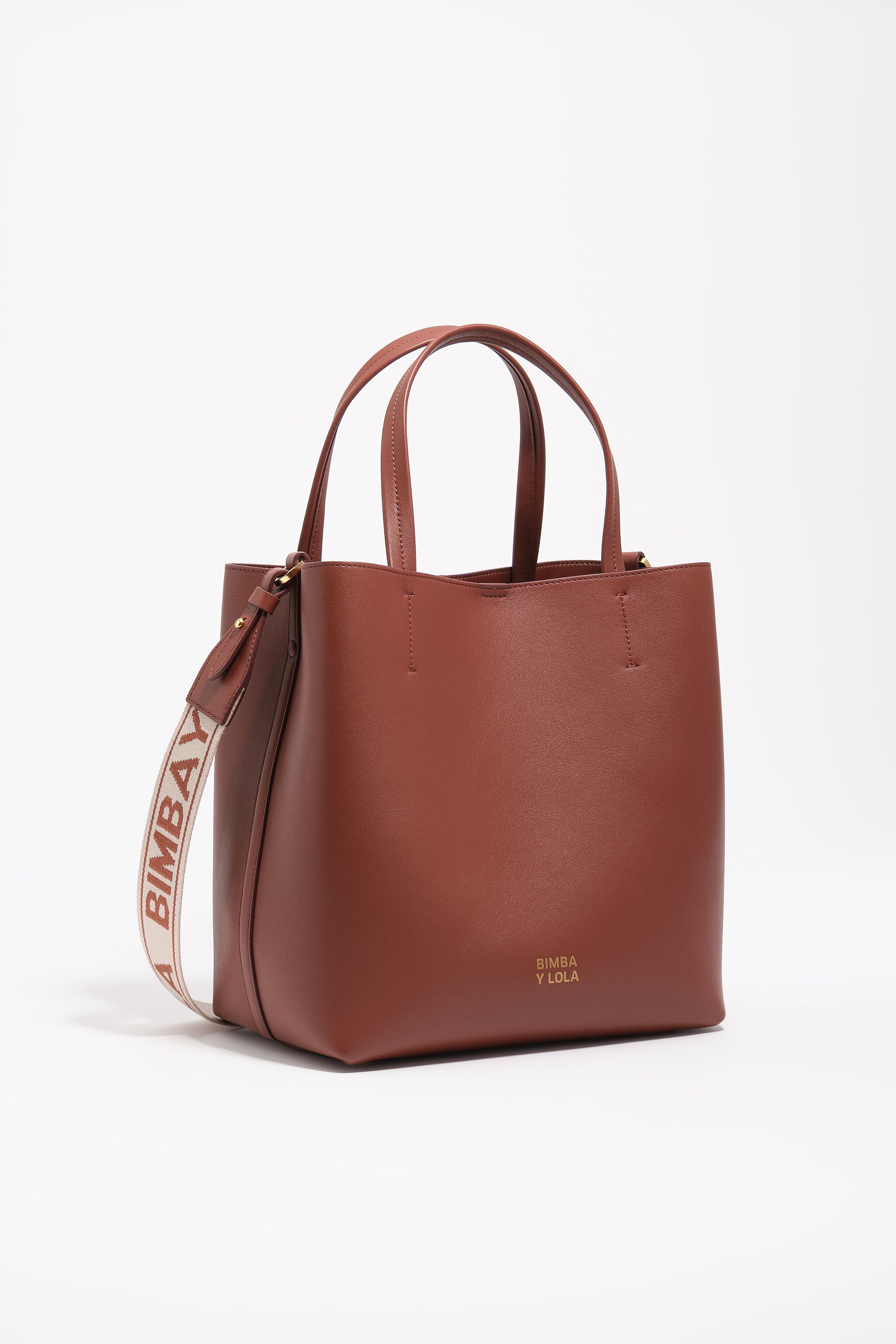 Große Walnussleder-Chihuahua-Tasche