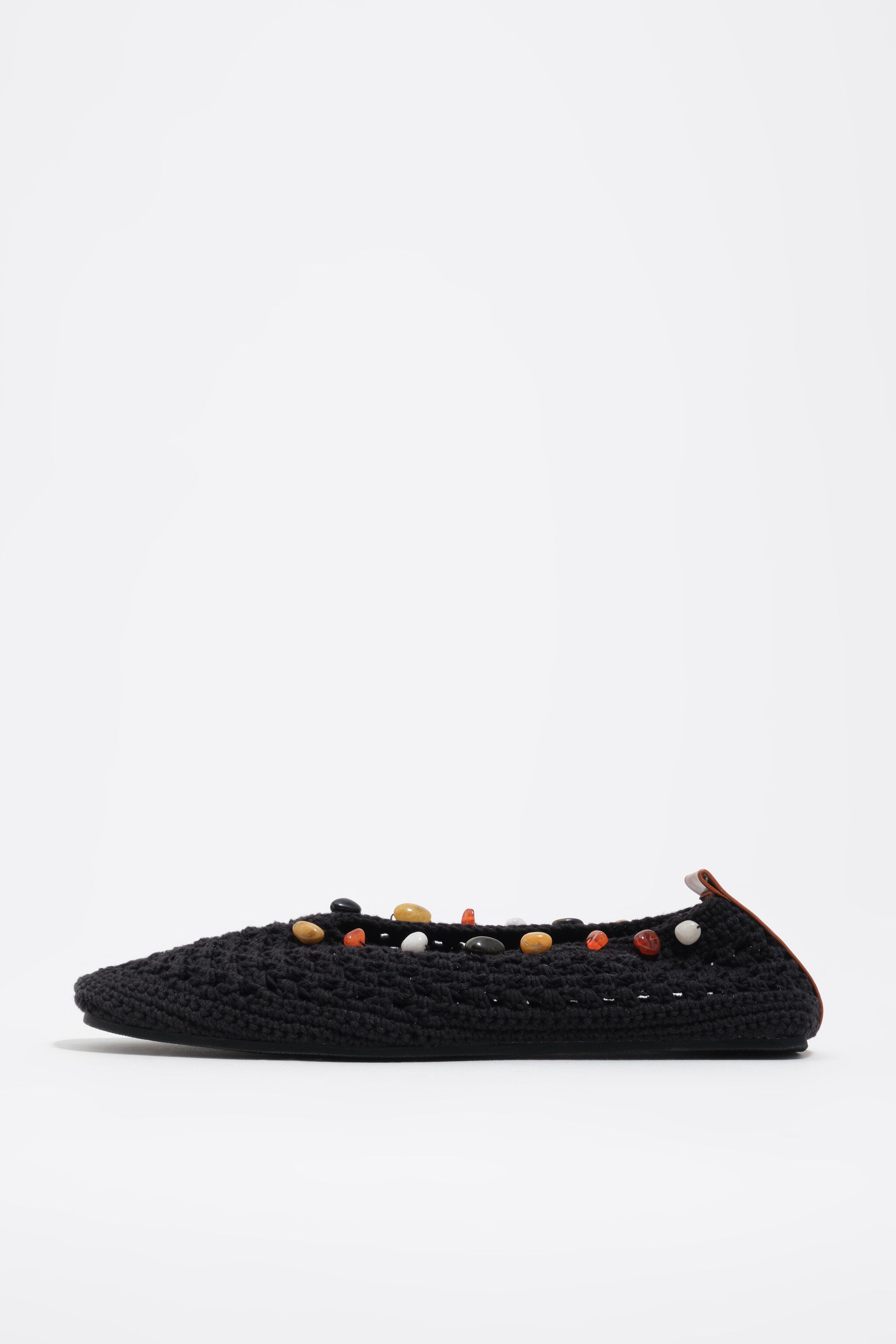Schwarze Crochet-Ballerina mit Steinen