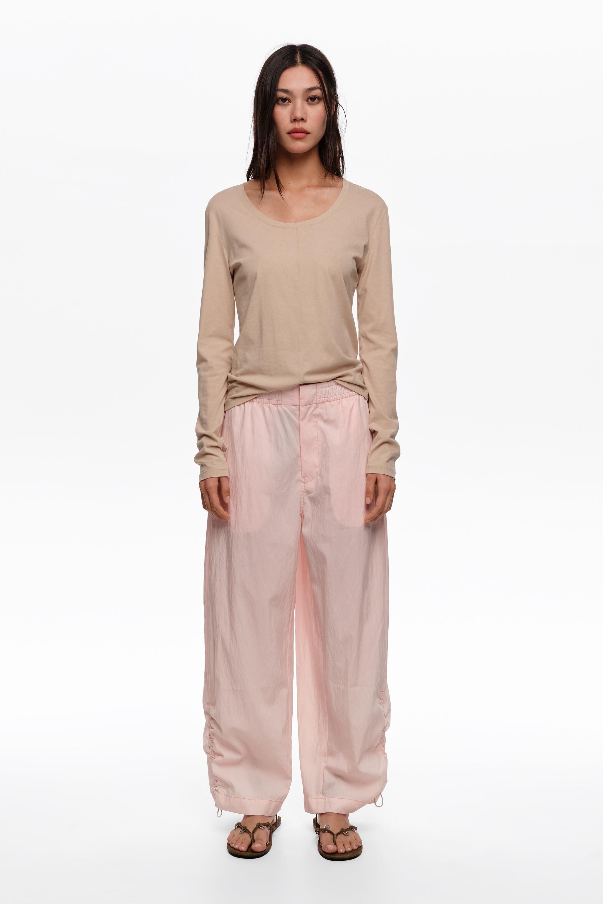 Leichtes Rosa gesammelte Joggerhose