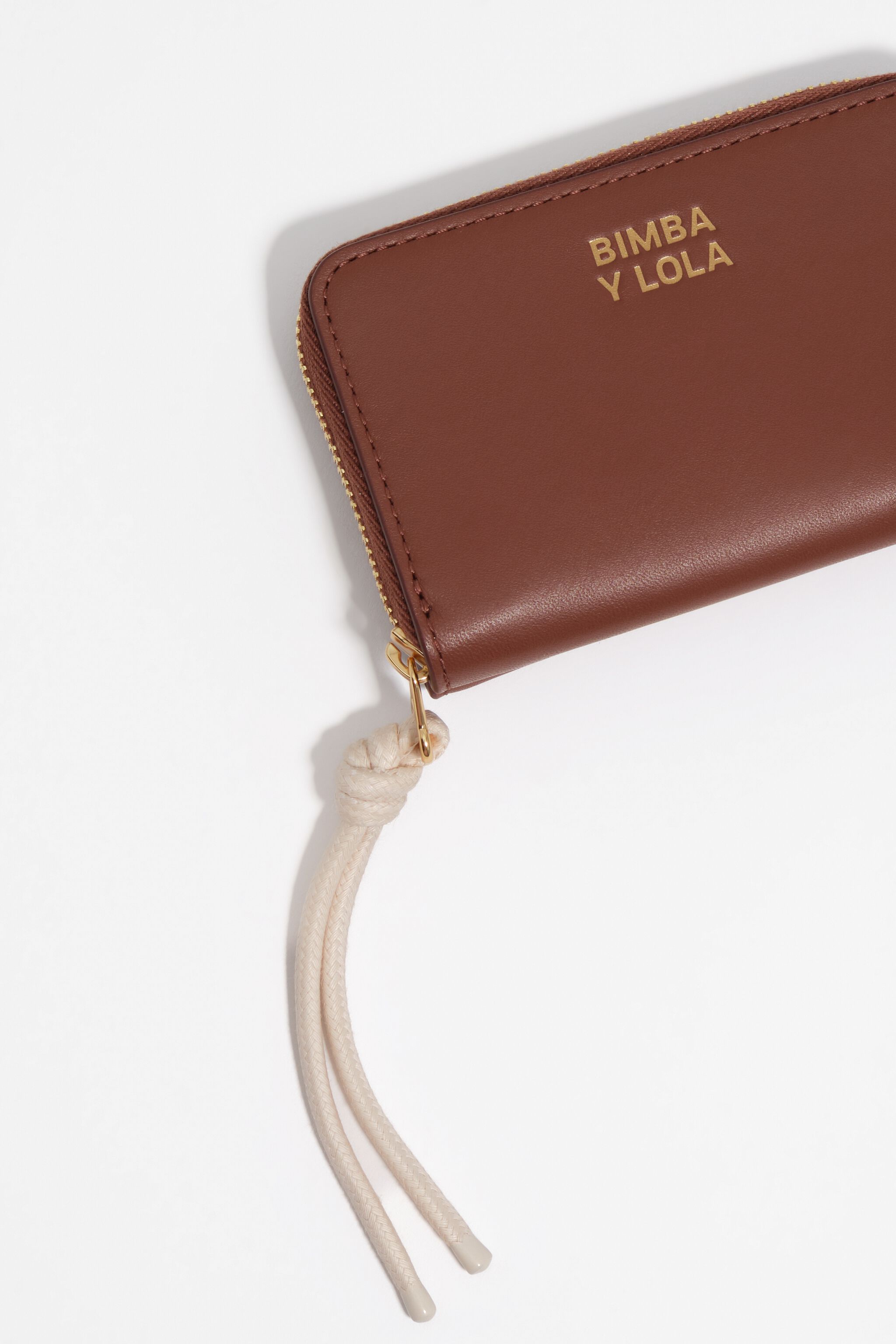 Kleine Walnuss-Flap-Tasche