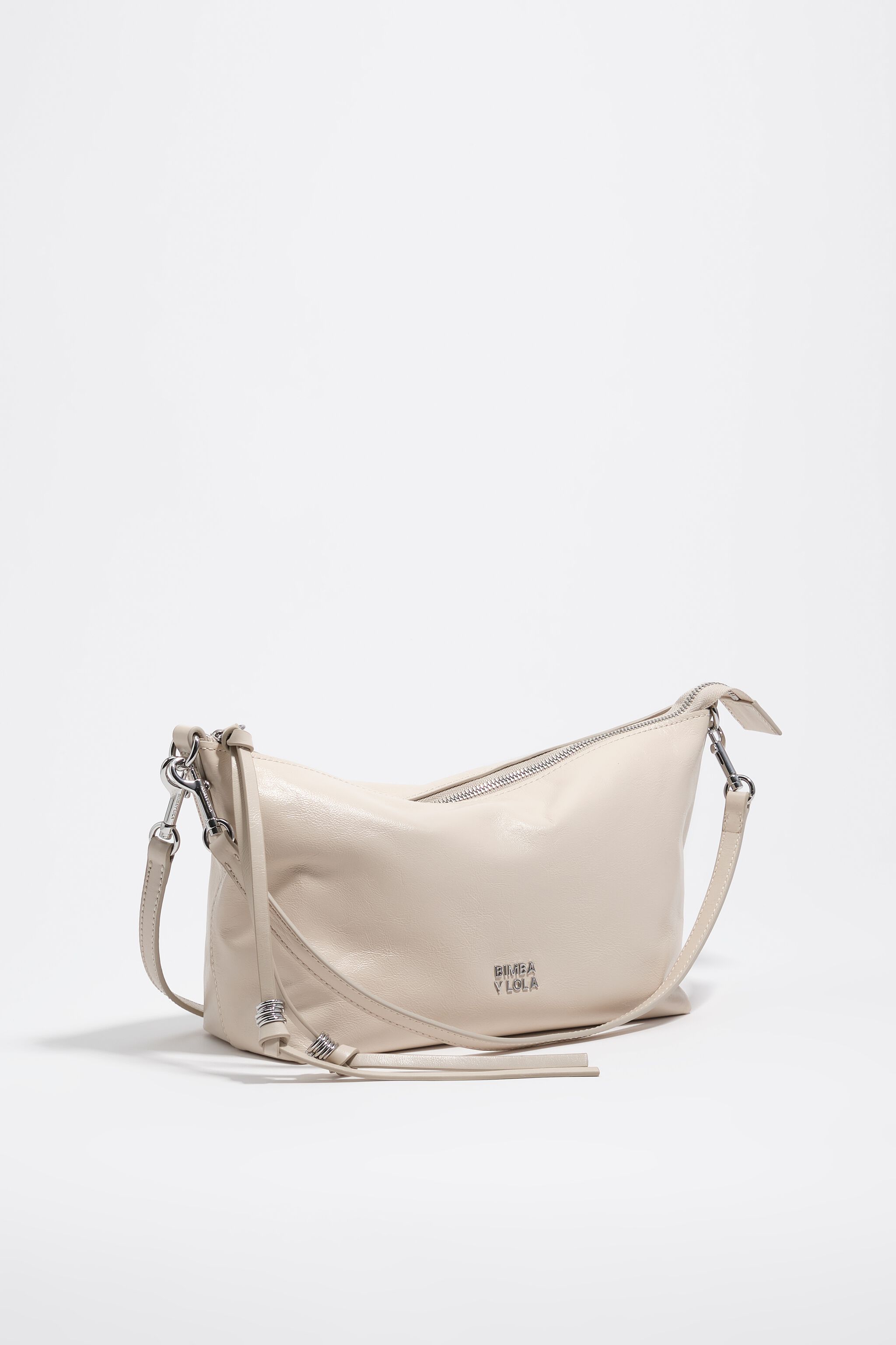 Medium ivory glänzendes Leder Trapecio-Handtasche
