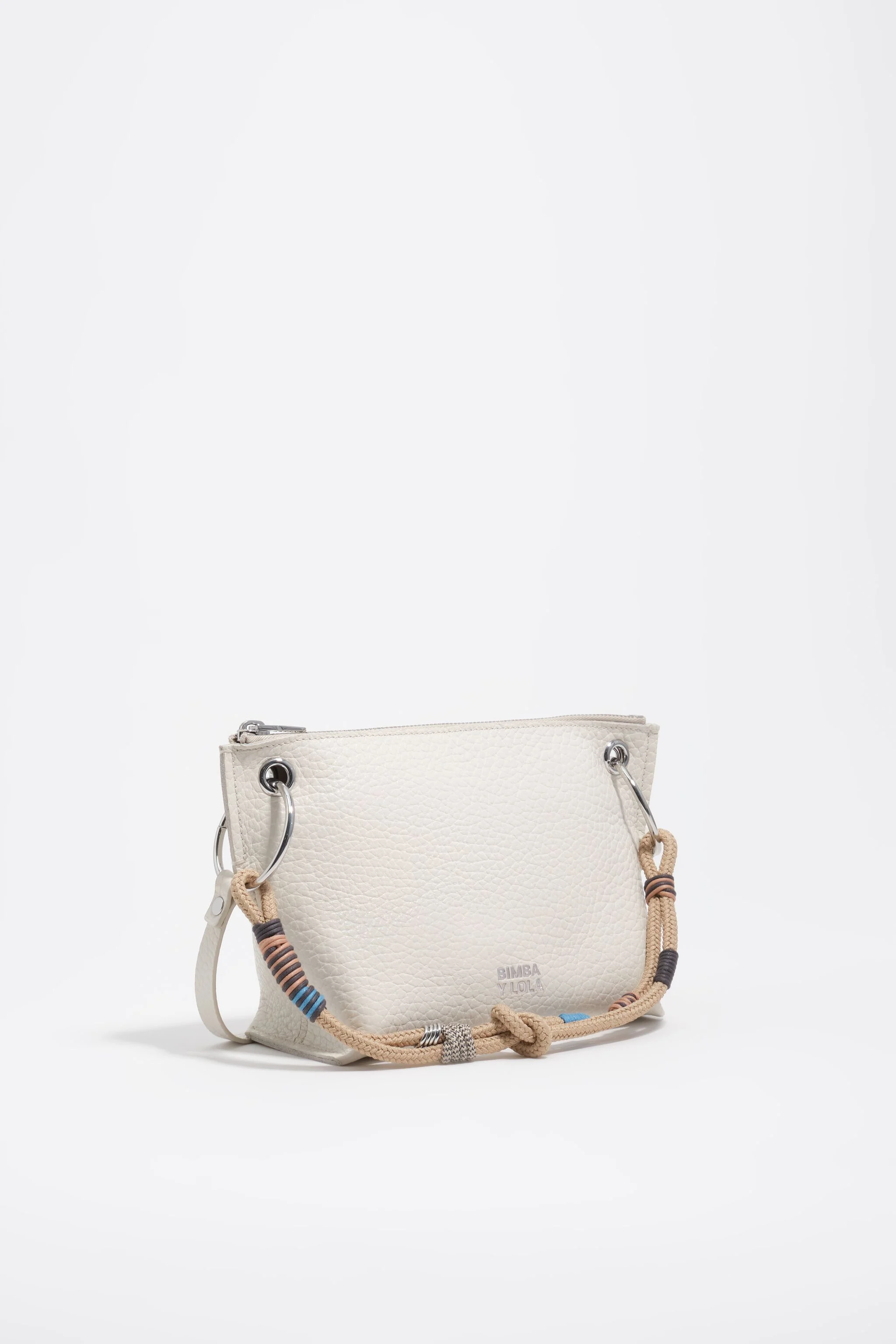 Medium off-white Leder-Trapez-Handtasche