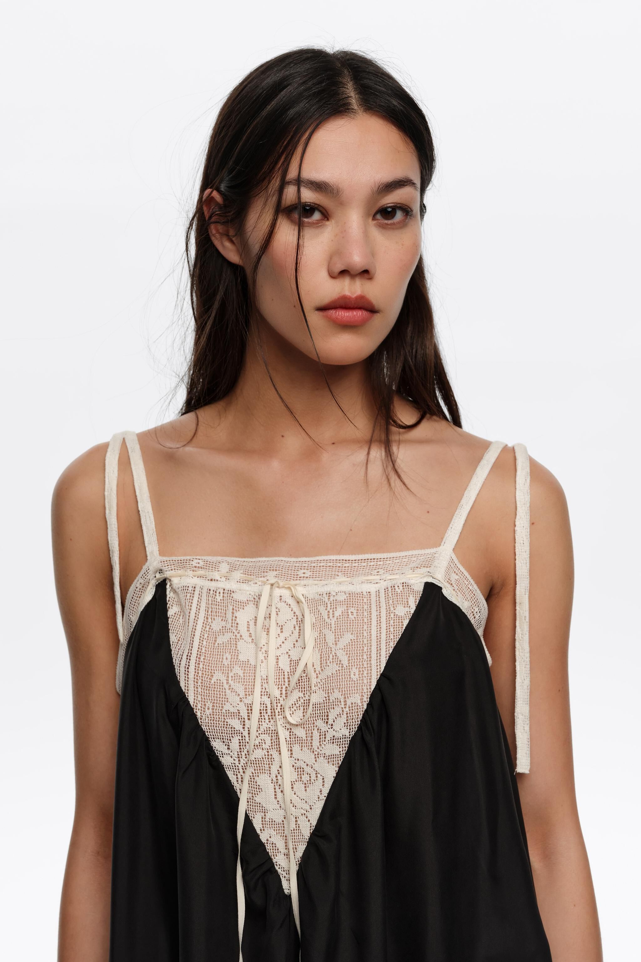 Schwarzes Seiden-Spitzen-Strap- Kleid