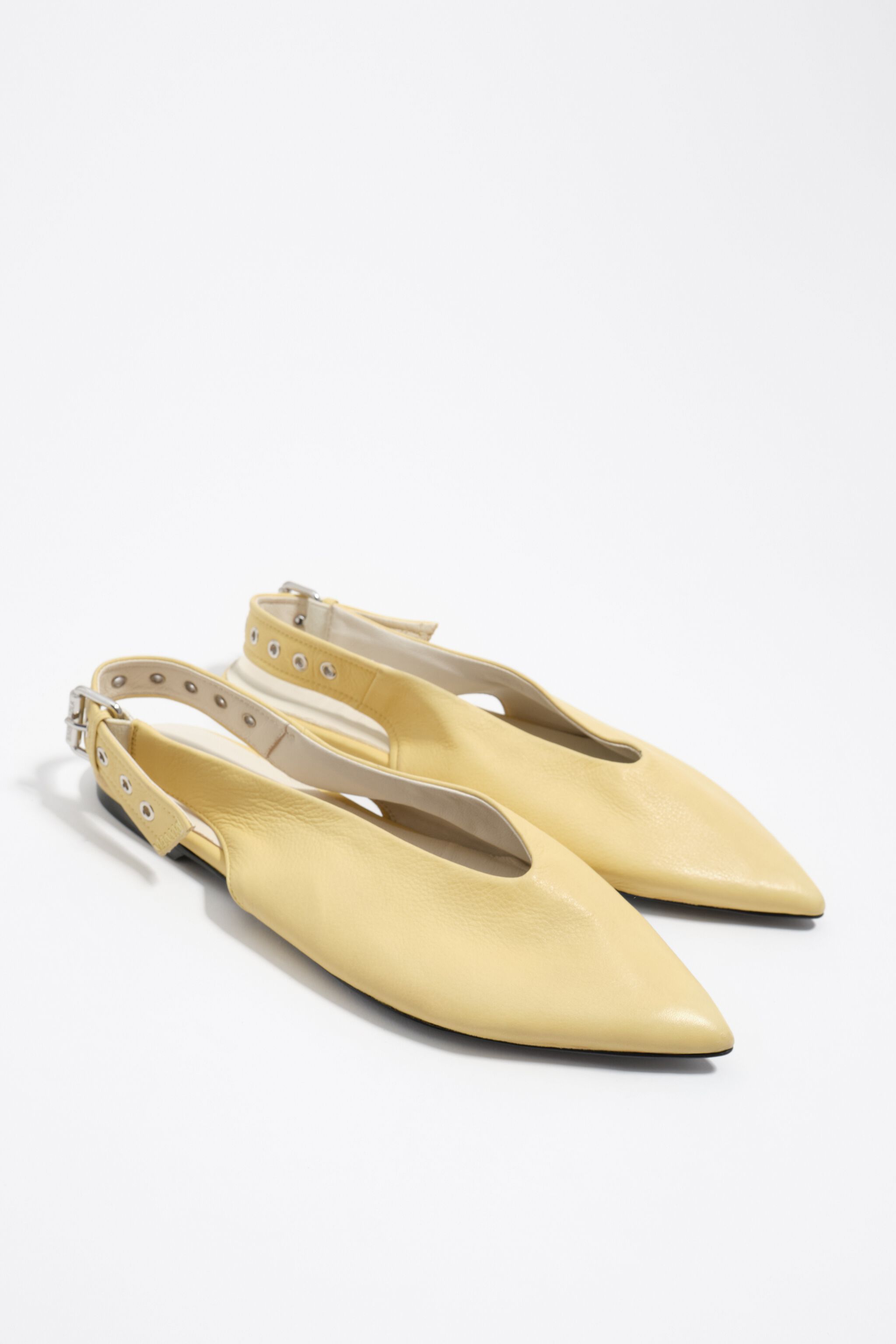 Gelbe Leder-Slingback-Ballerina
