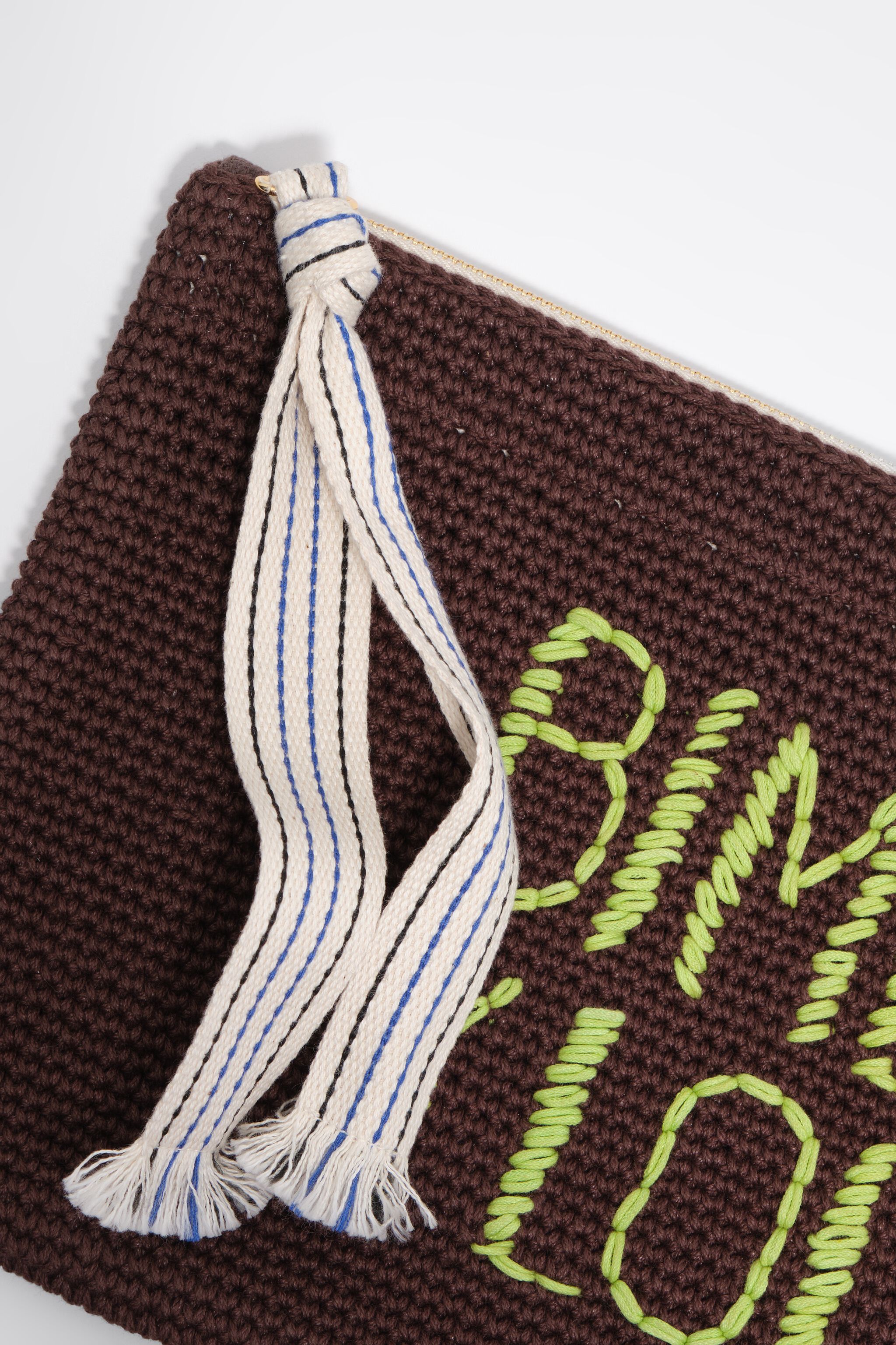 Große, verflochtene Schokoladen-Cotton-Handtasche