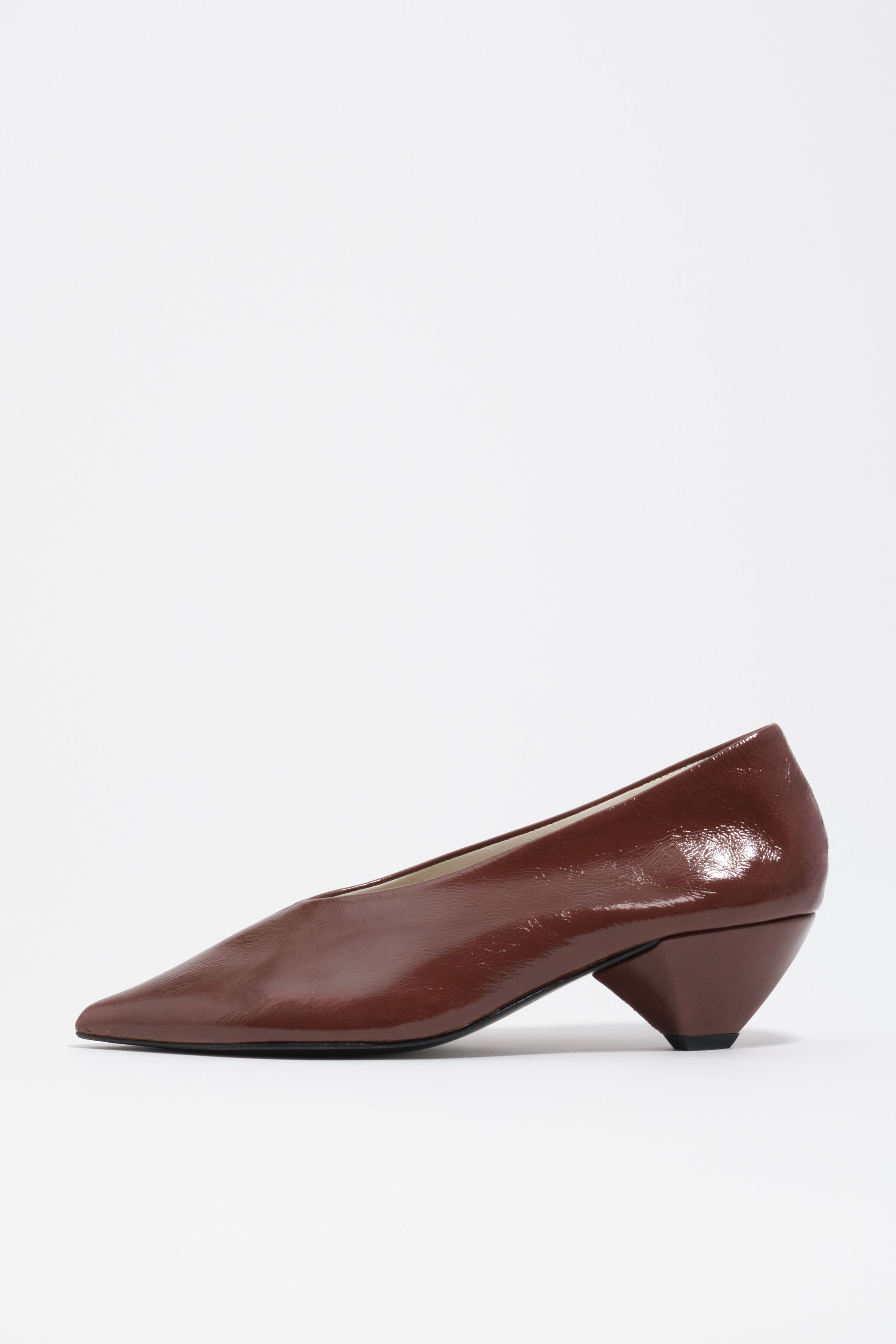 Brauner Leder-Mid-Heel-Pumps