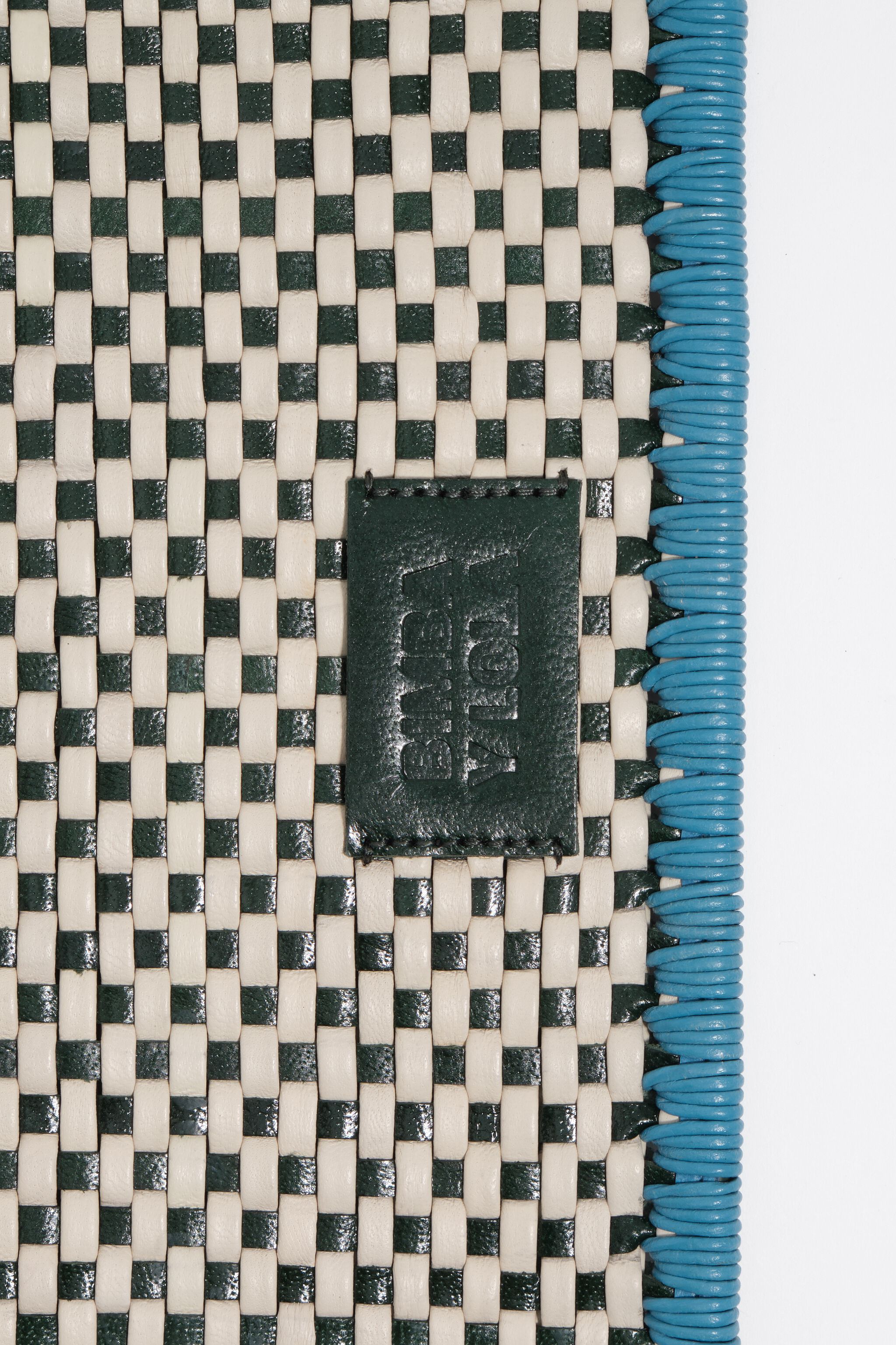 Dunkelgrüne mittelgroße Leder-Reißverschluss-Clutch
