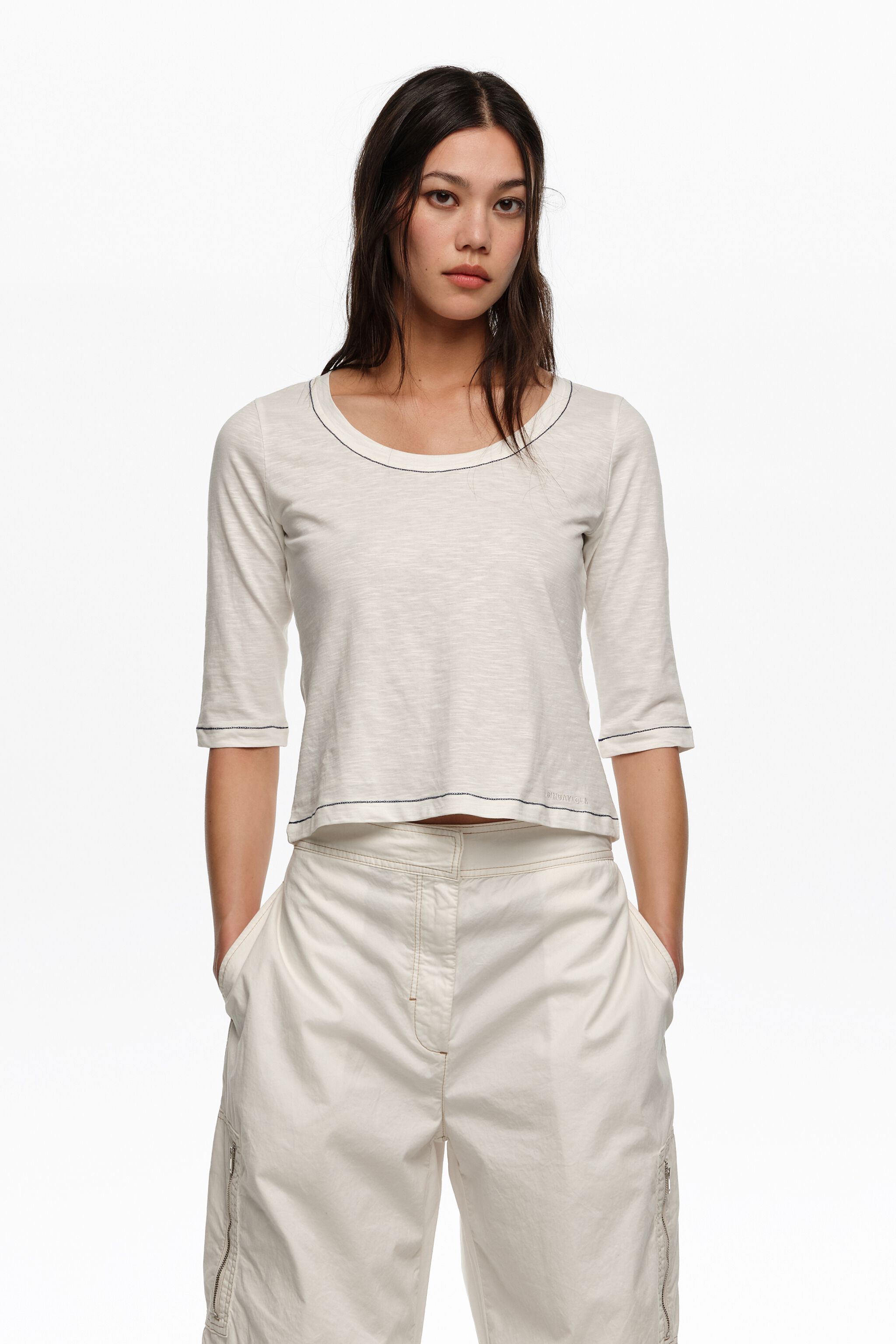 Beigefarbene T-Shirt mit 3/4-Arm