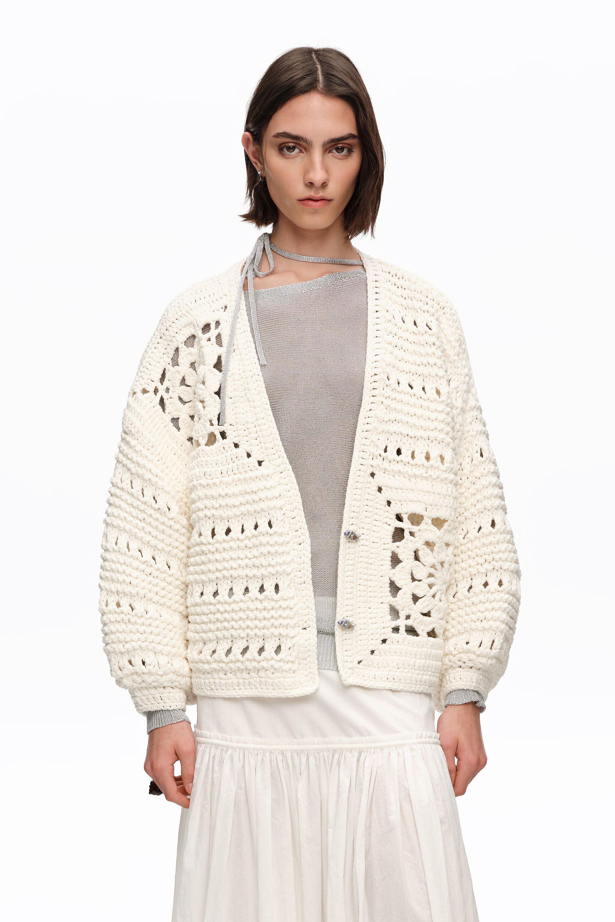 Weiße Ballon-Strickjacke