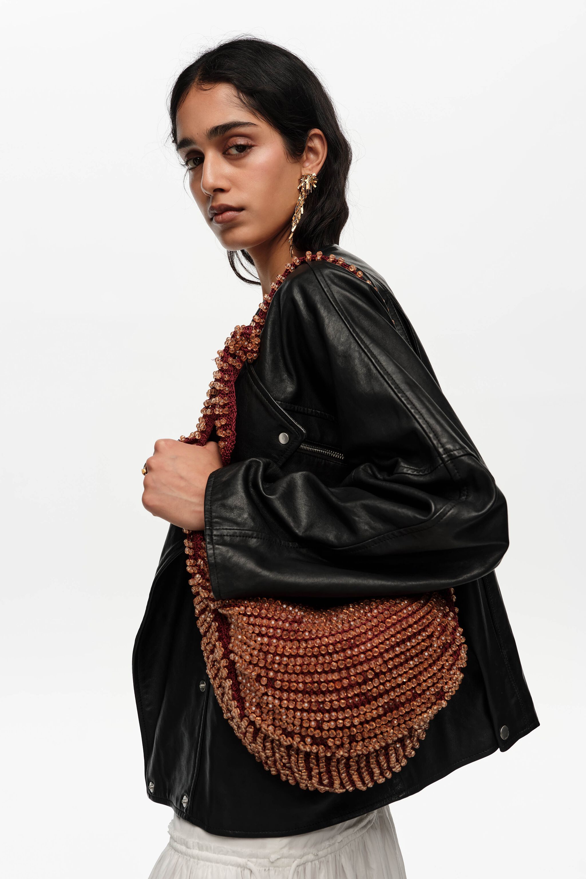 Kleine burgundrote perlenbestickte Crochet-Tasche