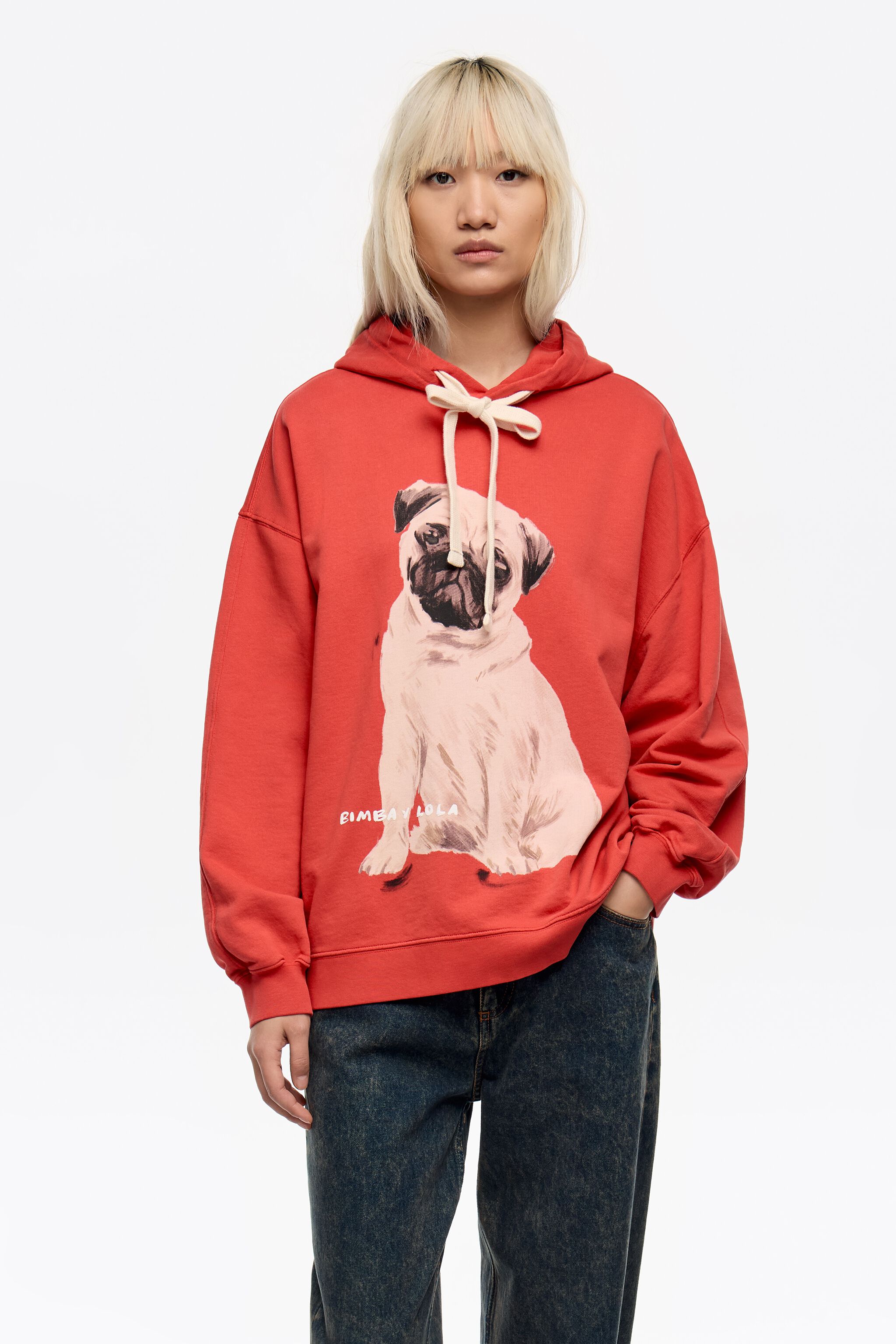 Roter Pug-Logo-Hoodie
