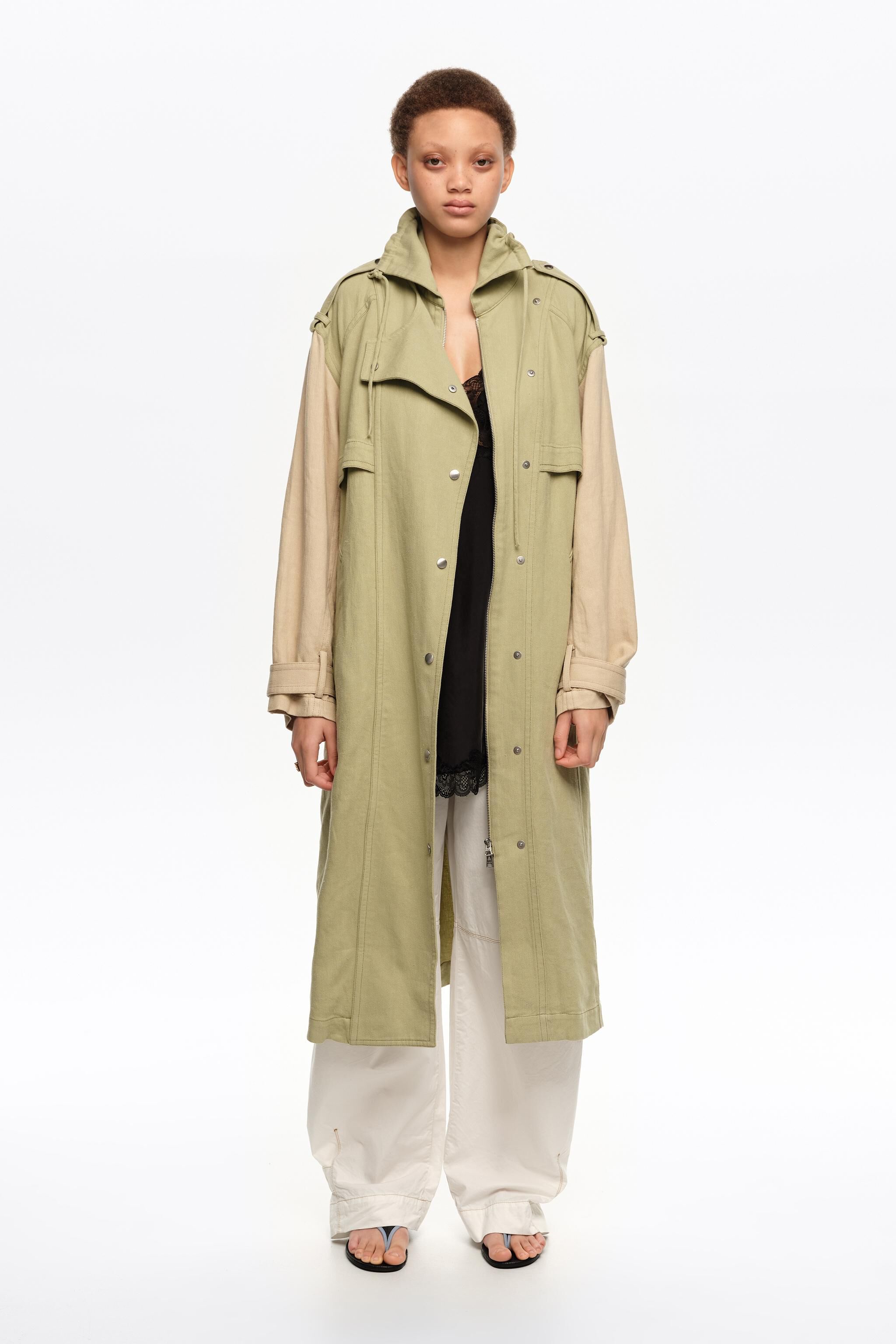 Zweifarbiger, heller Grün Maxi-Trench