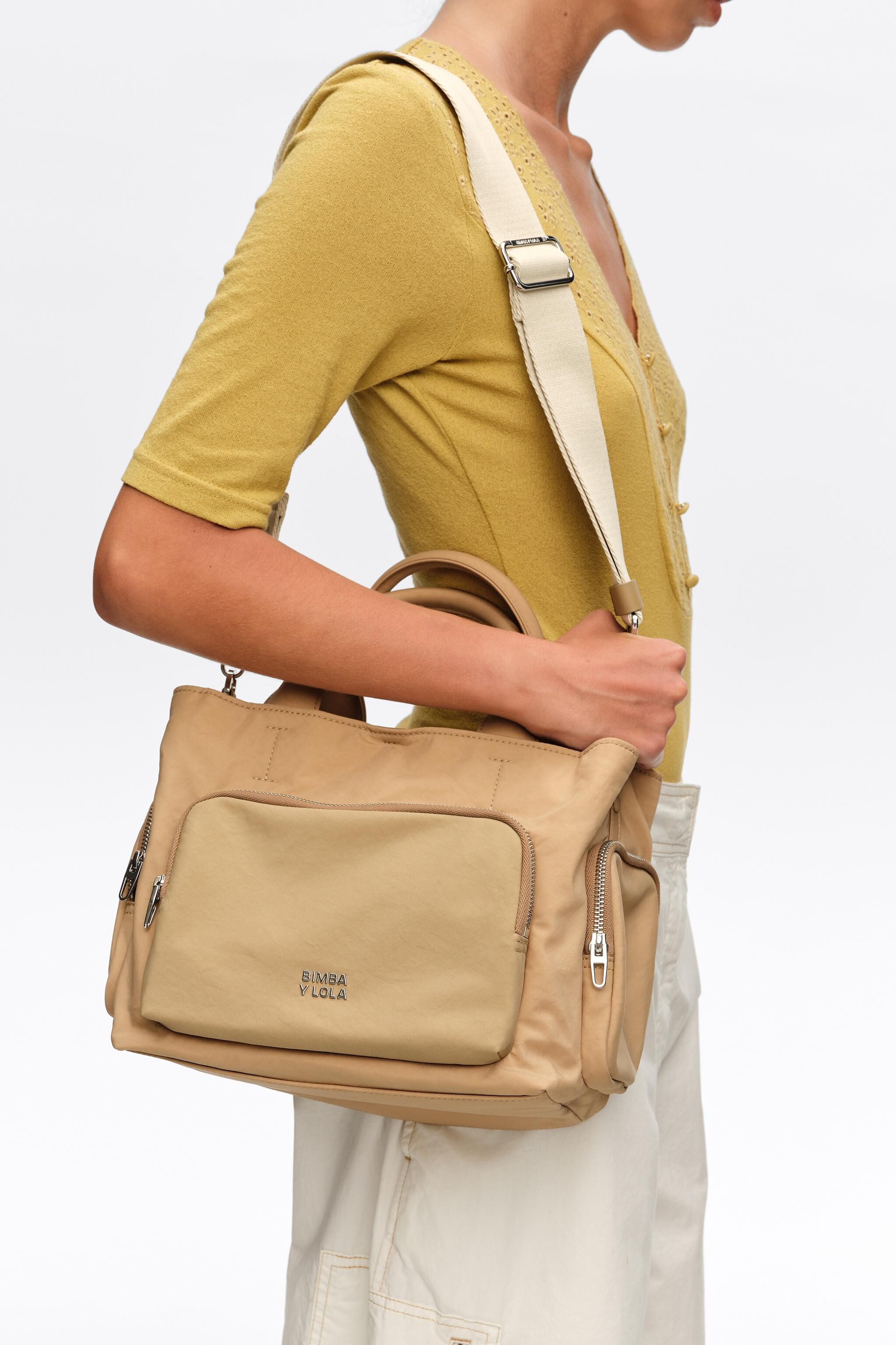 Medium camel Nylon-Handytasche