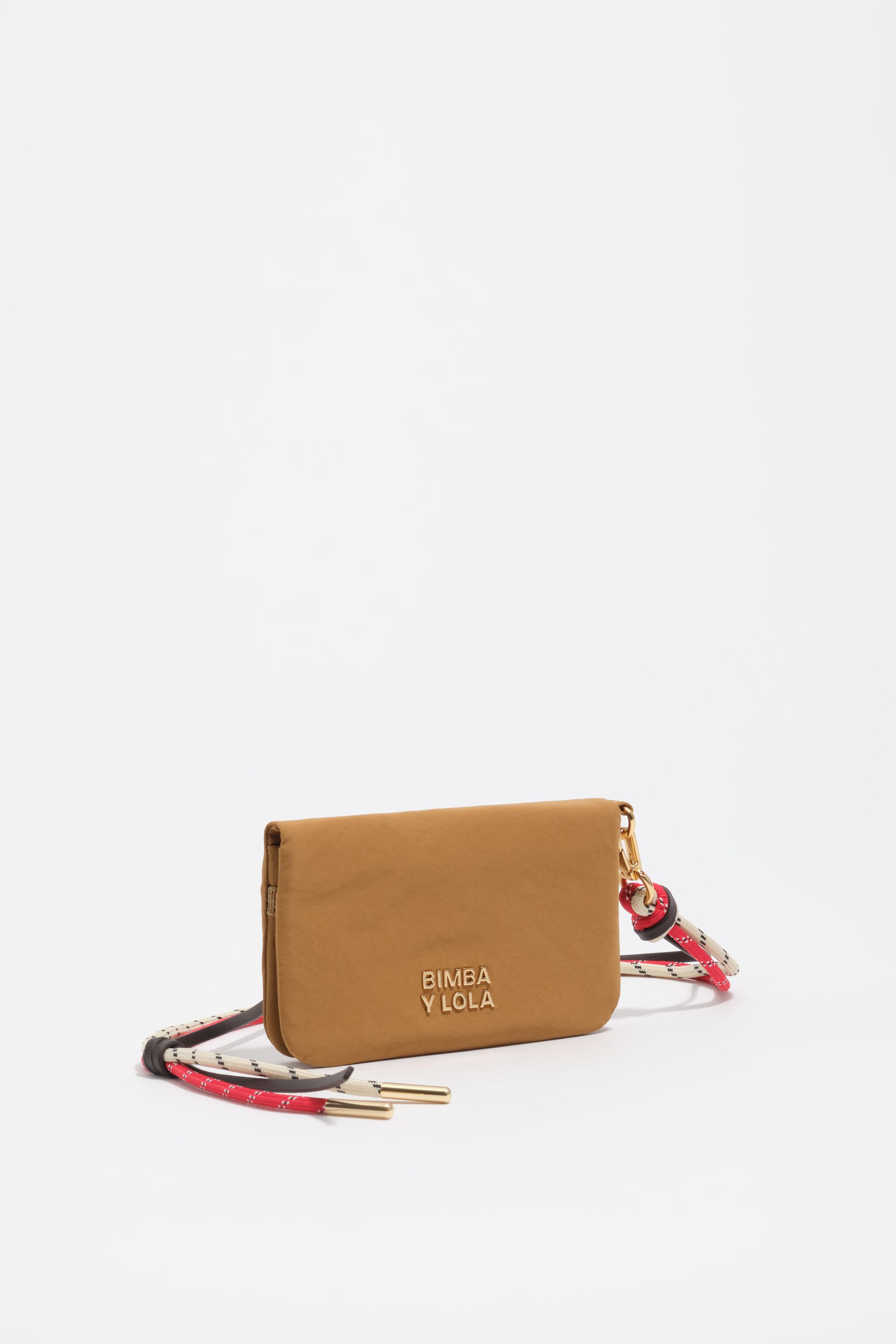 Kleine Karamell-Nylon-Clutch