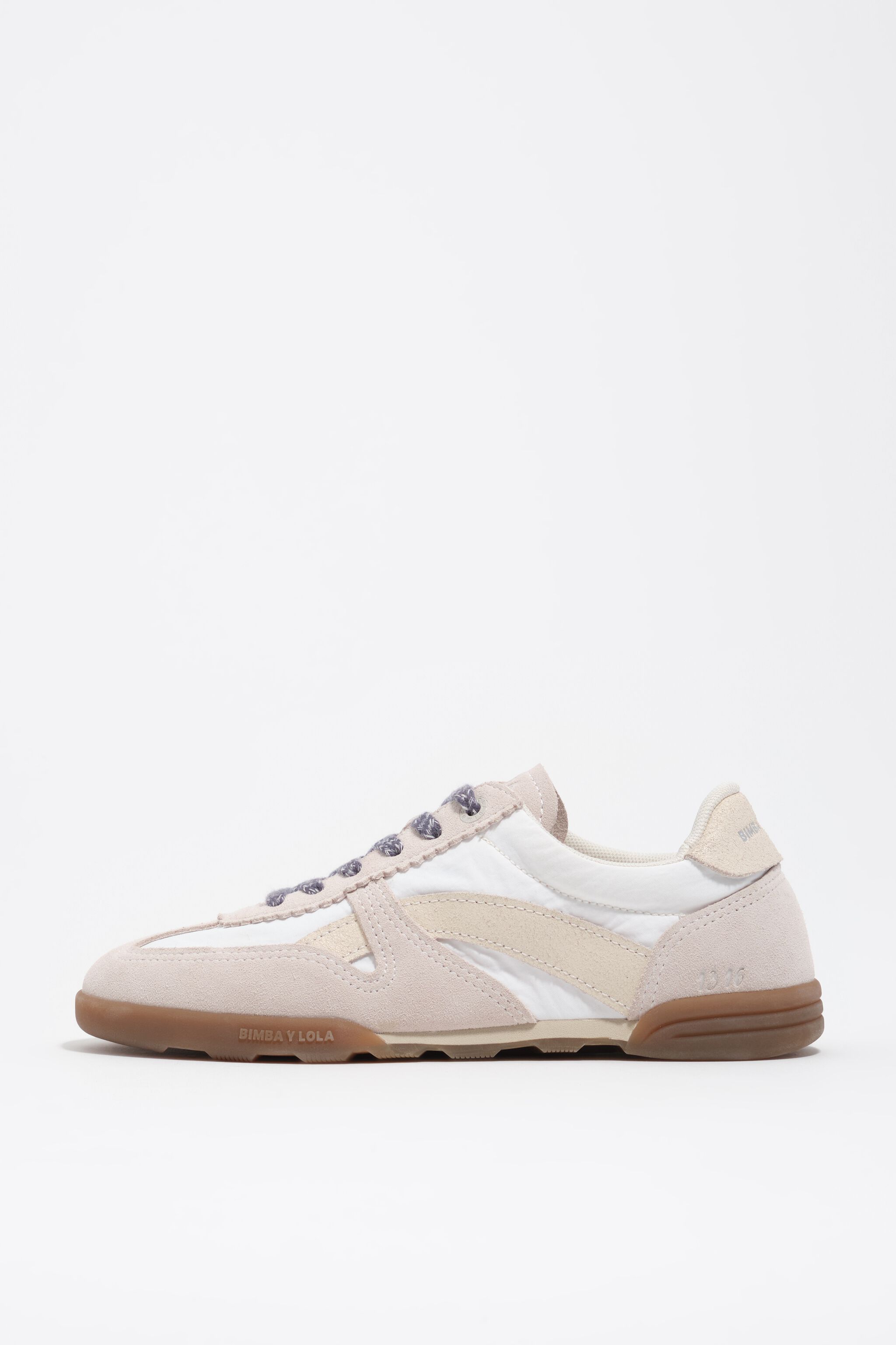 Weißer Wildleder- und Nylon-Laufschuh 13 16 für Innenbereich