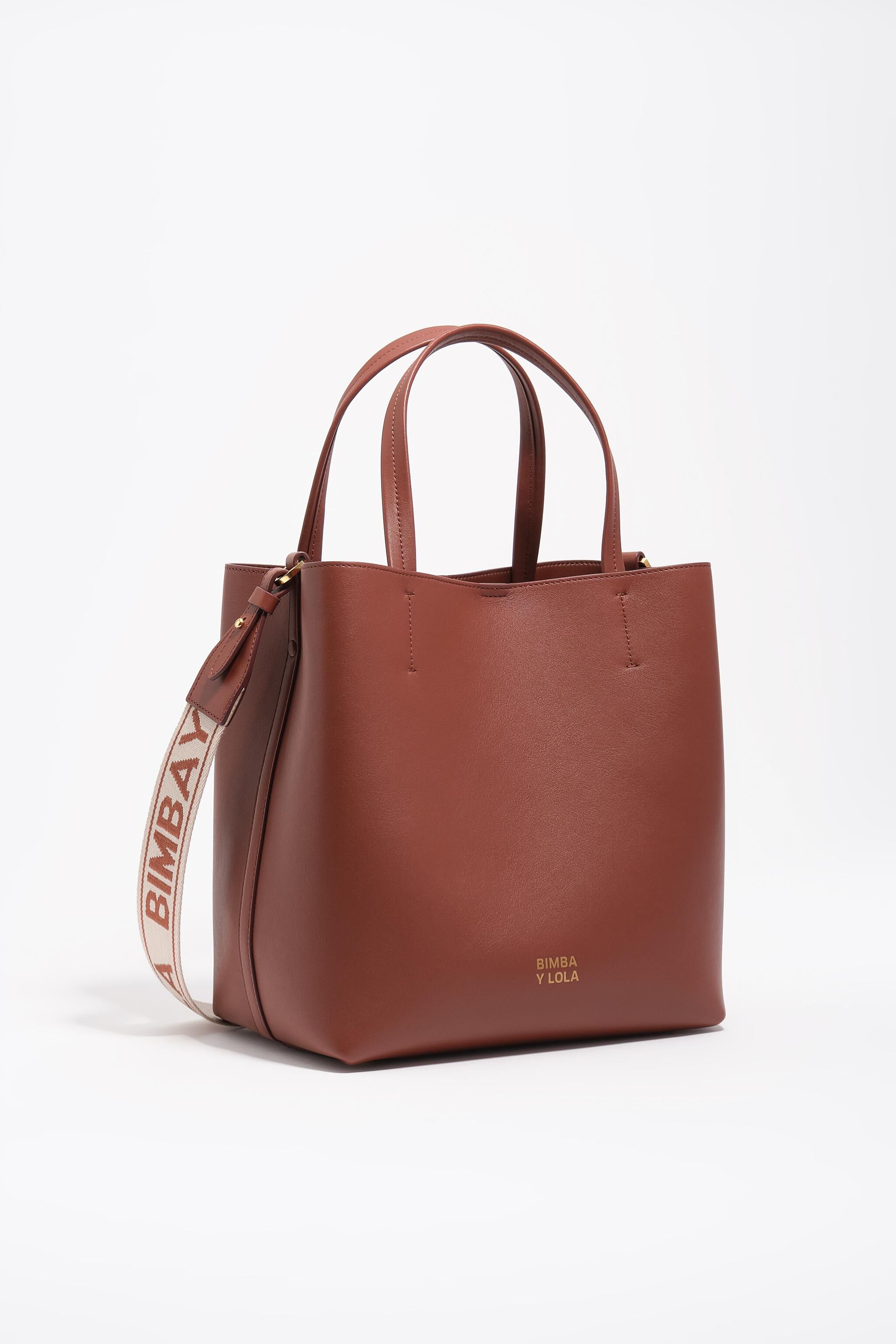 Große Walnussleder-Chihuahua-Tasche
