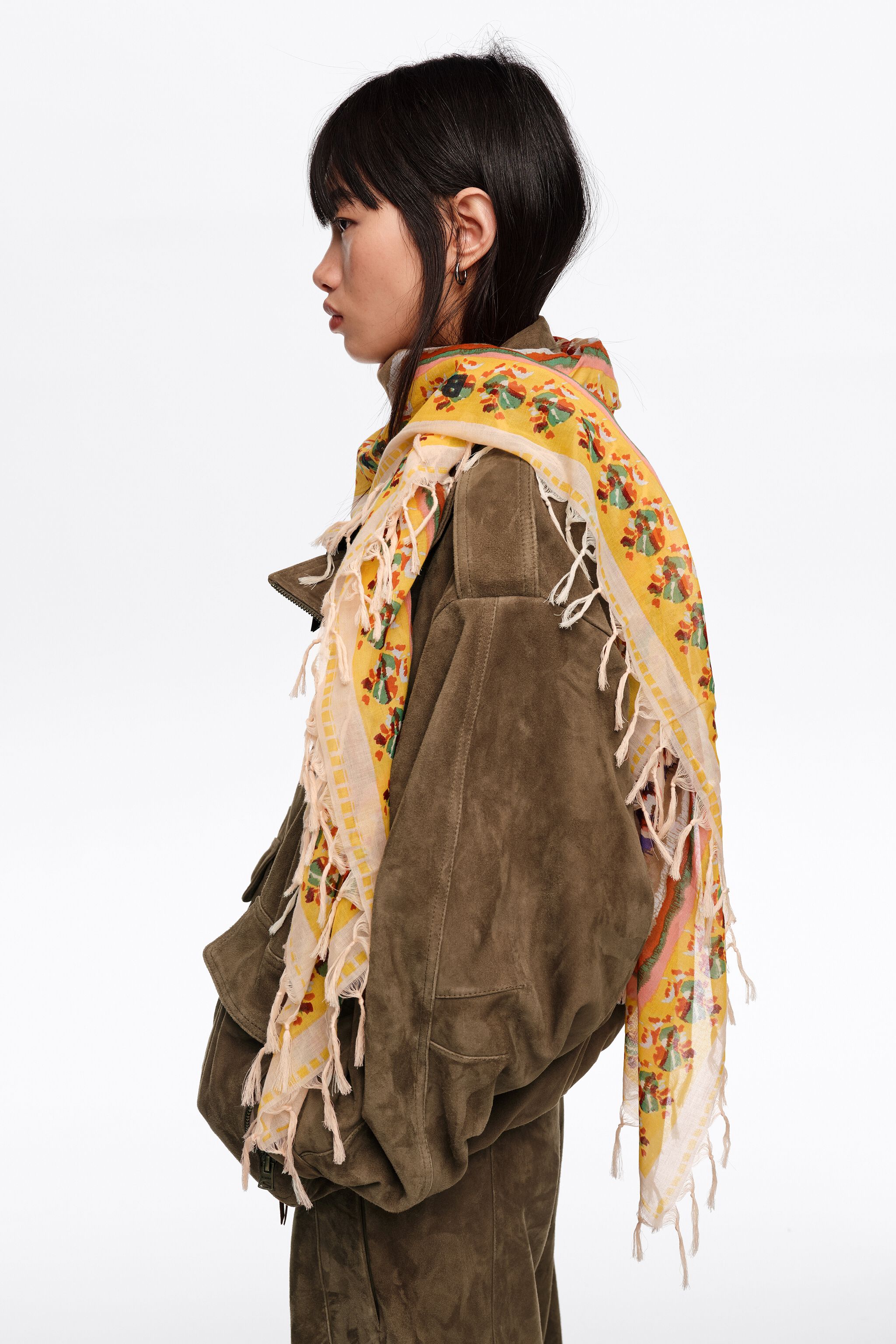 Gelber Ikat-Blumen-Patchwork-Schal