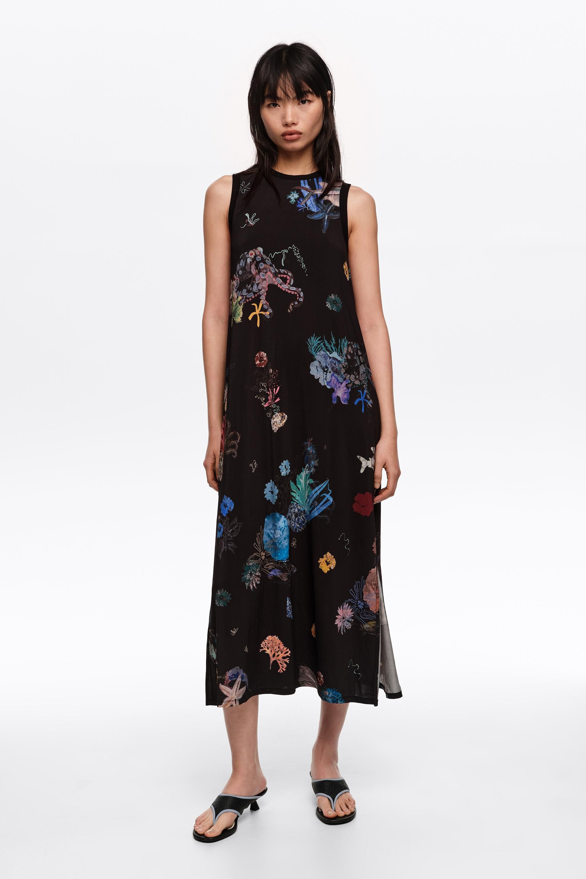 Seabed schwarzes fließendes ärmelloses T-Shirt-Kleid