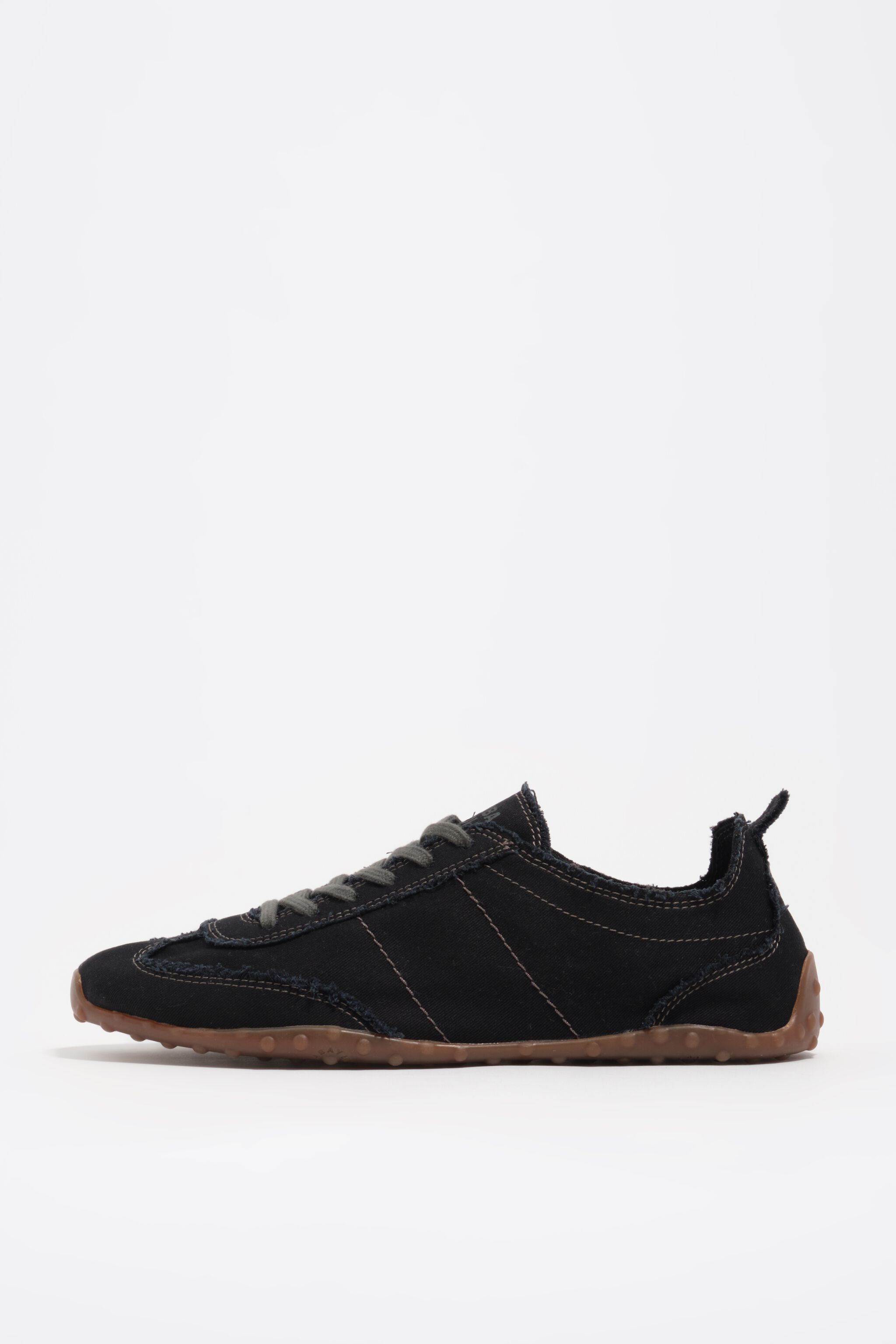 Schwarzer Stoff-Sneaker 13 39