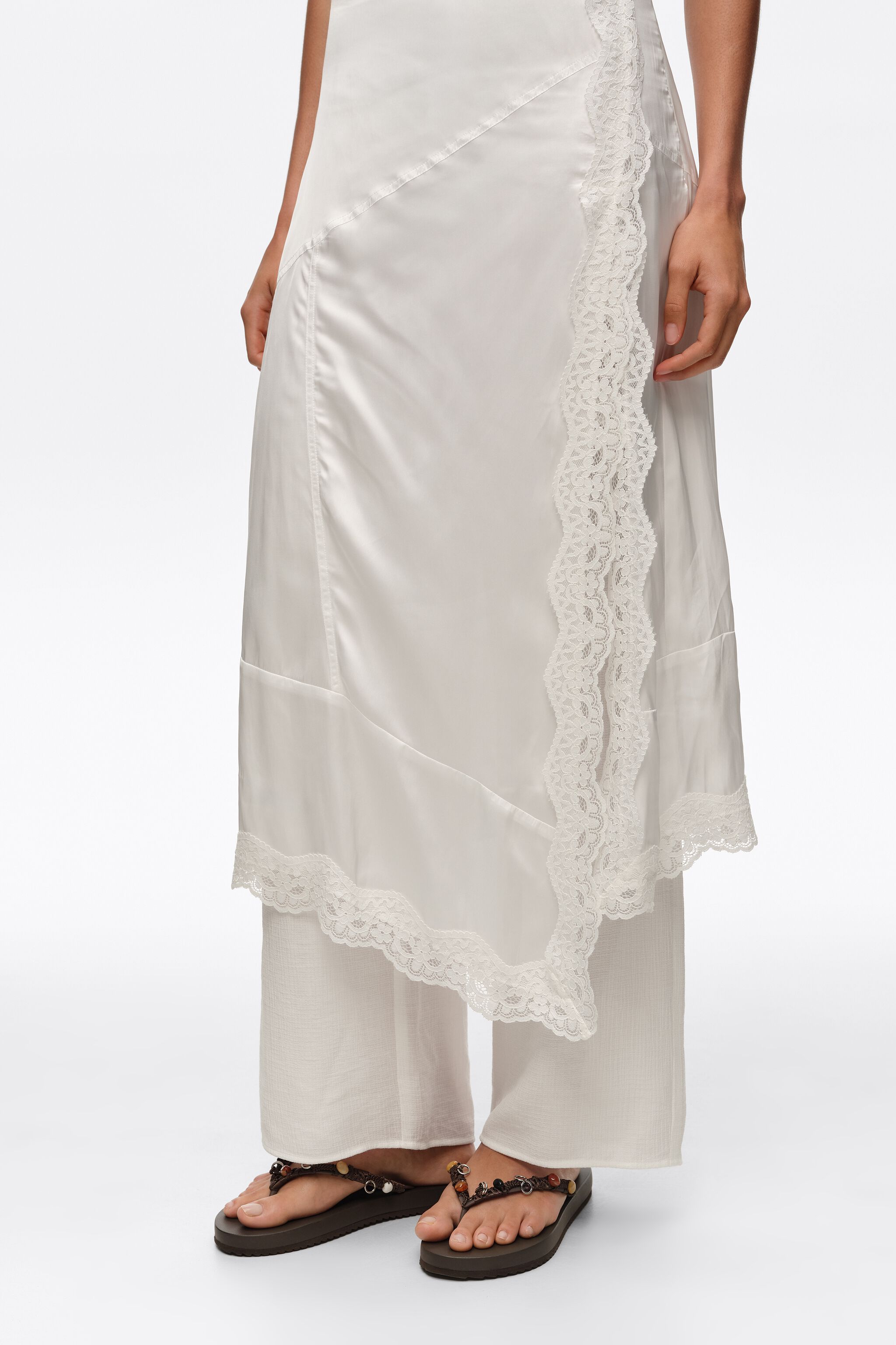 Beige Viskose Spitzen-Skort