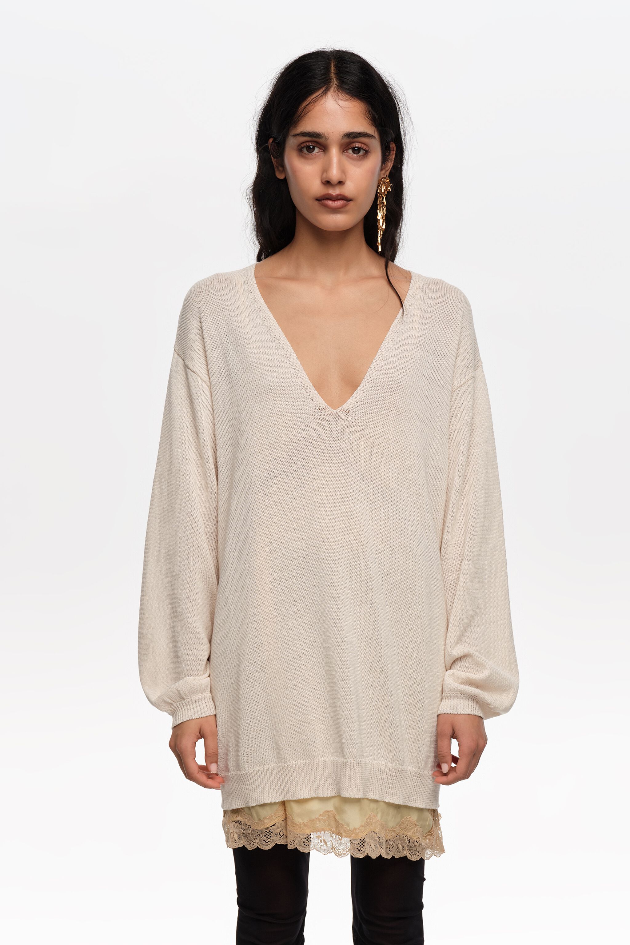 Beigefarbener Baumwoll-V-Ausschnitt-Pullover