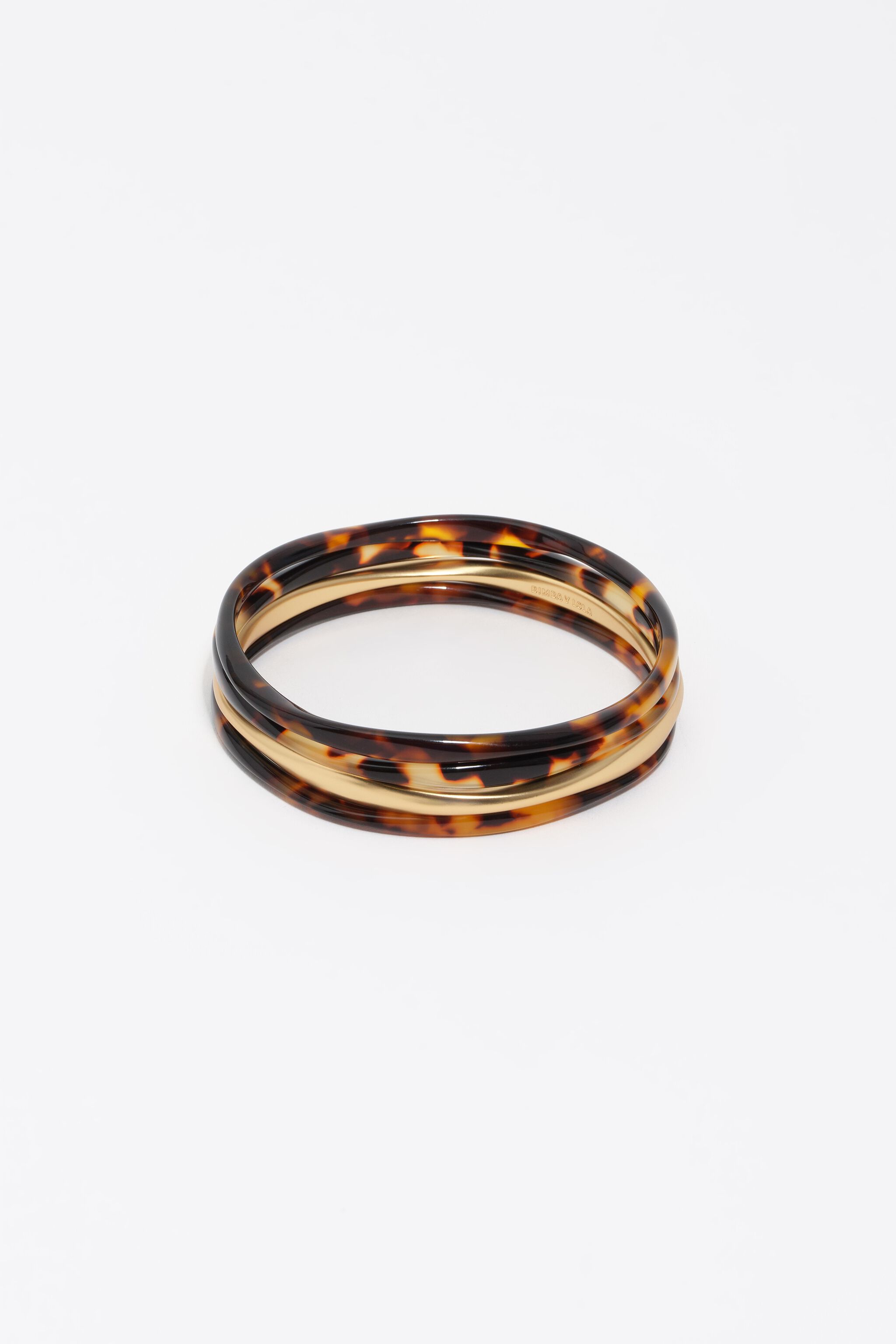 Set aus 4 Armbändern mit Schildkrötenhaut-Effekt und mattgoldener Oberfläche