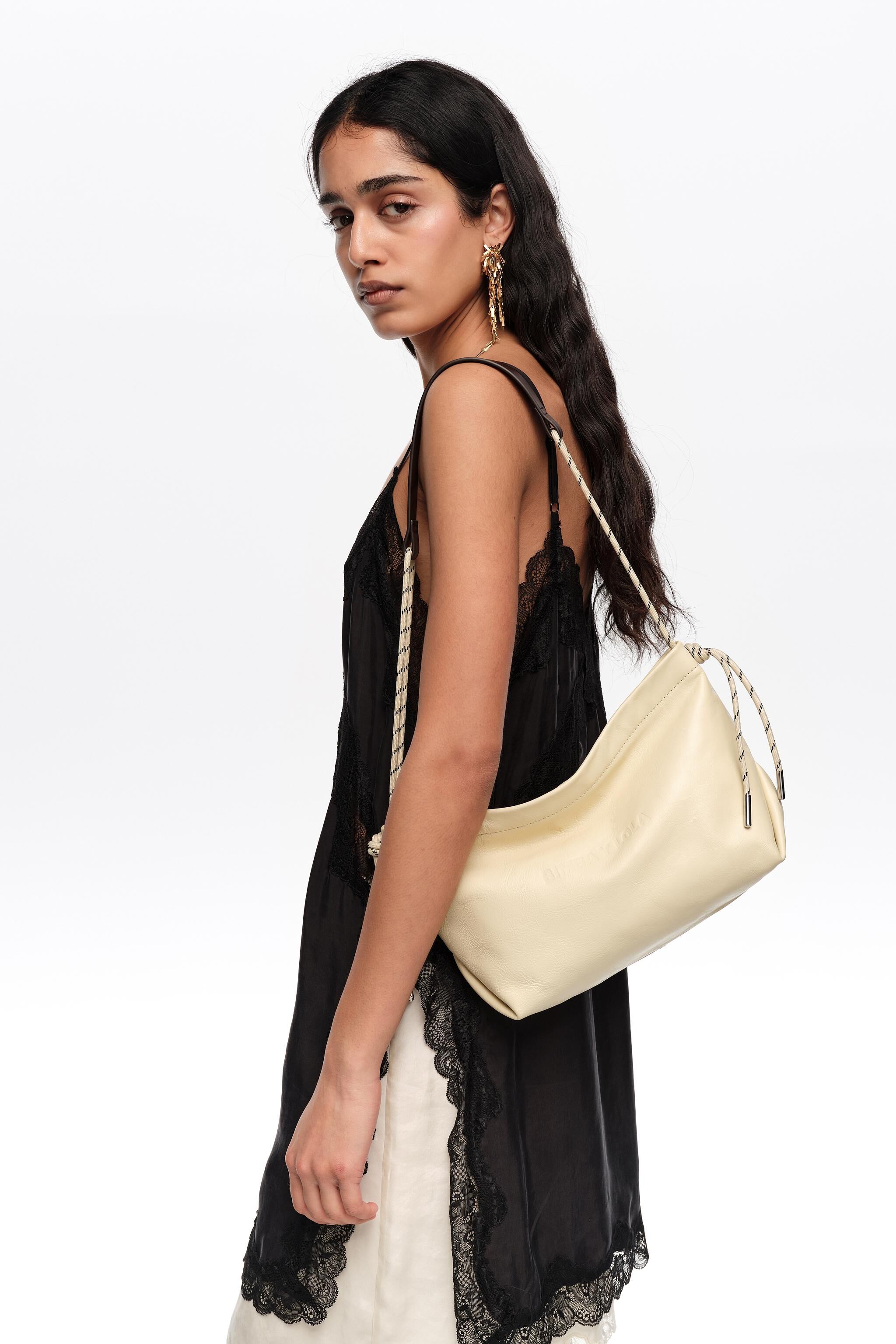 Medium heller gelber Leder-Schultertasche