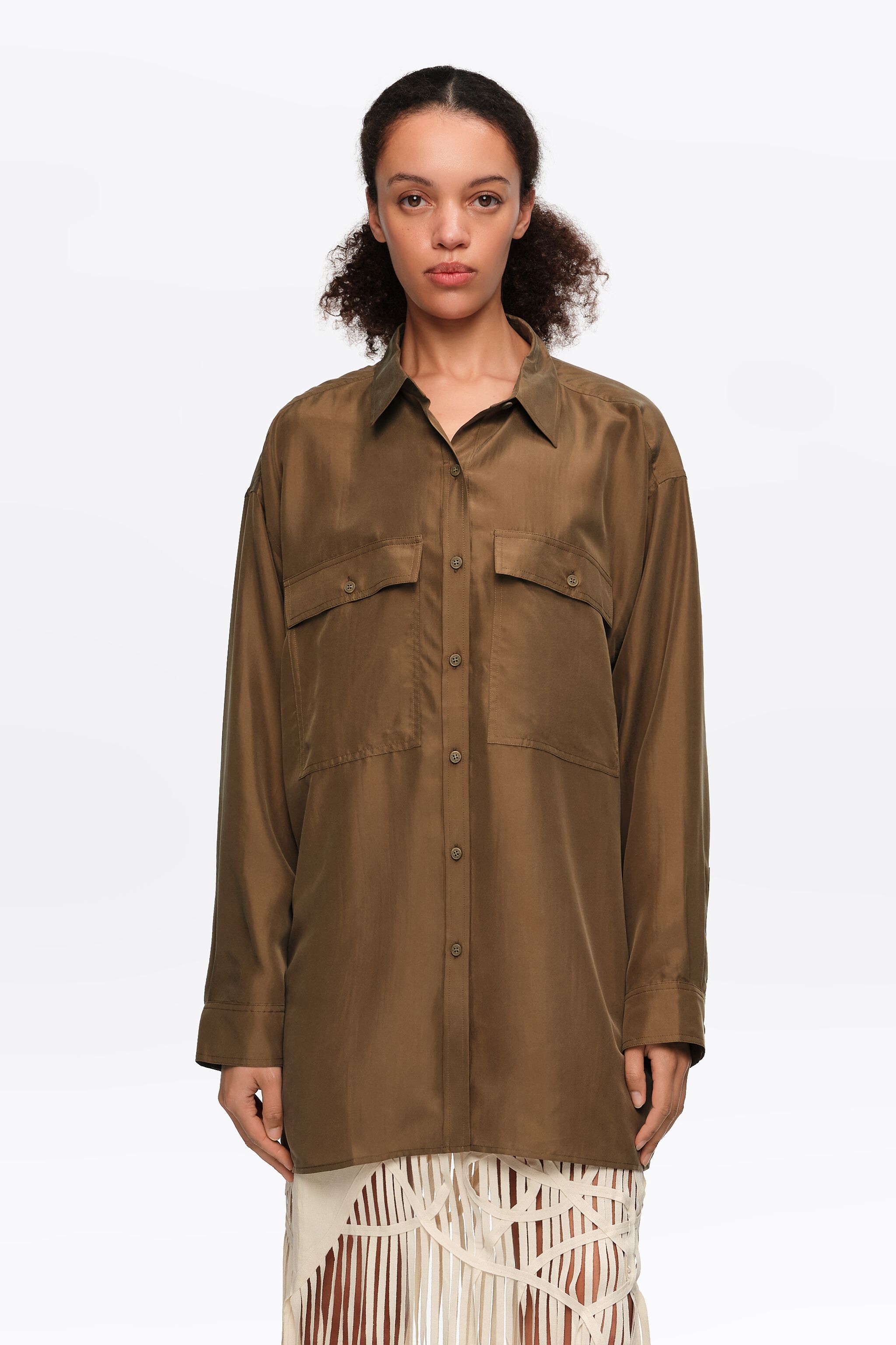 Olive Oversize-Seidenshirt