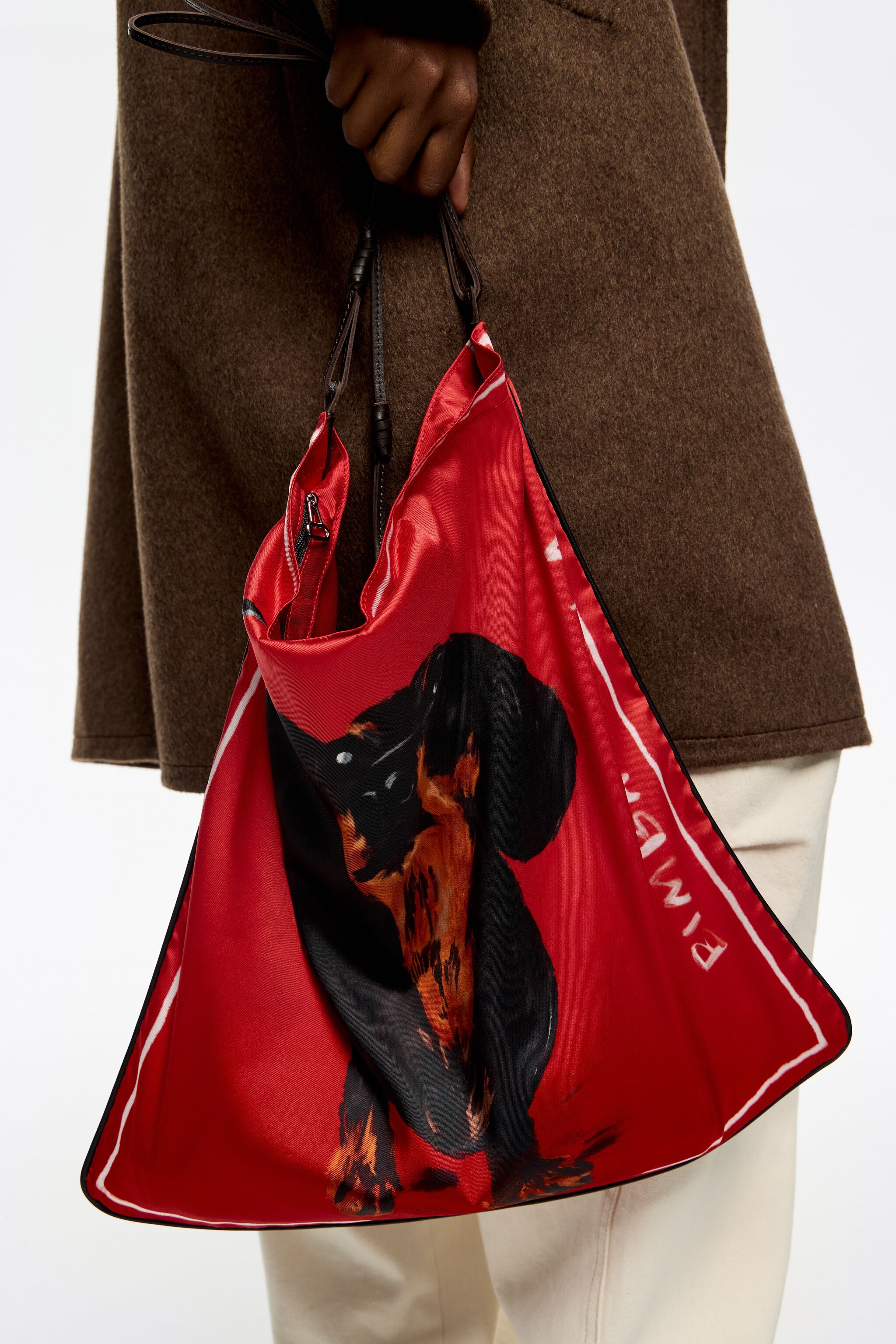Medium roter Hundeschal-Tasche