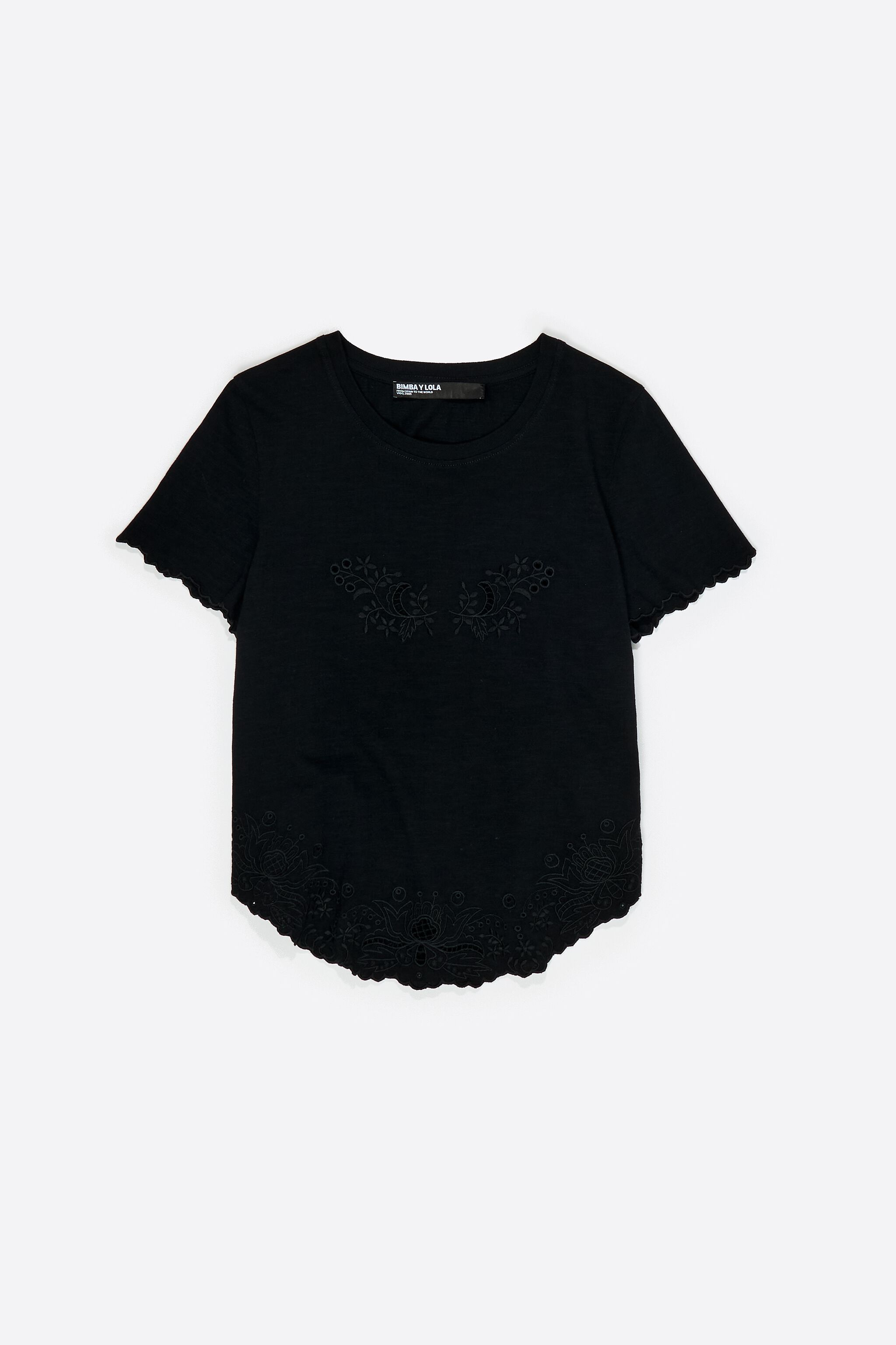 Schwarzes besticktes T-Shirt