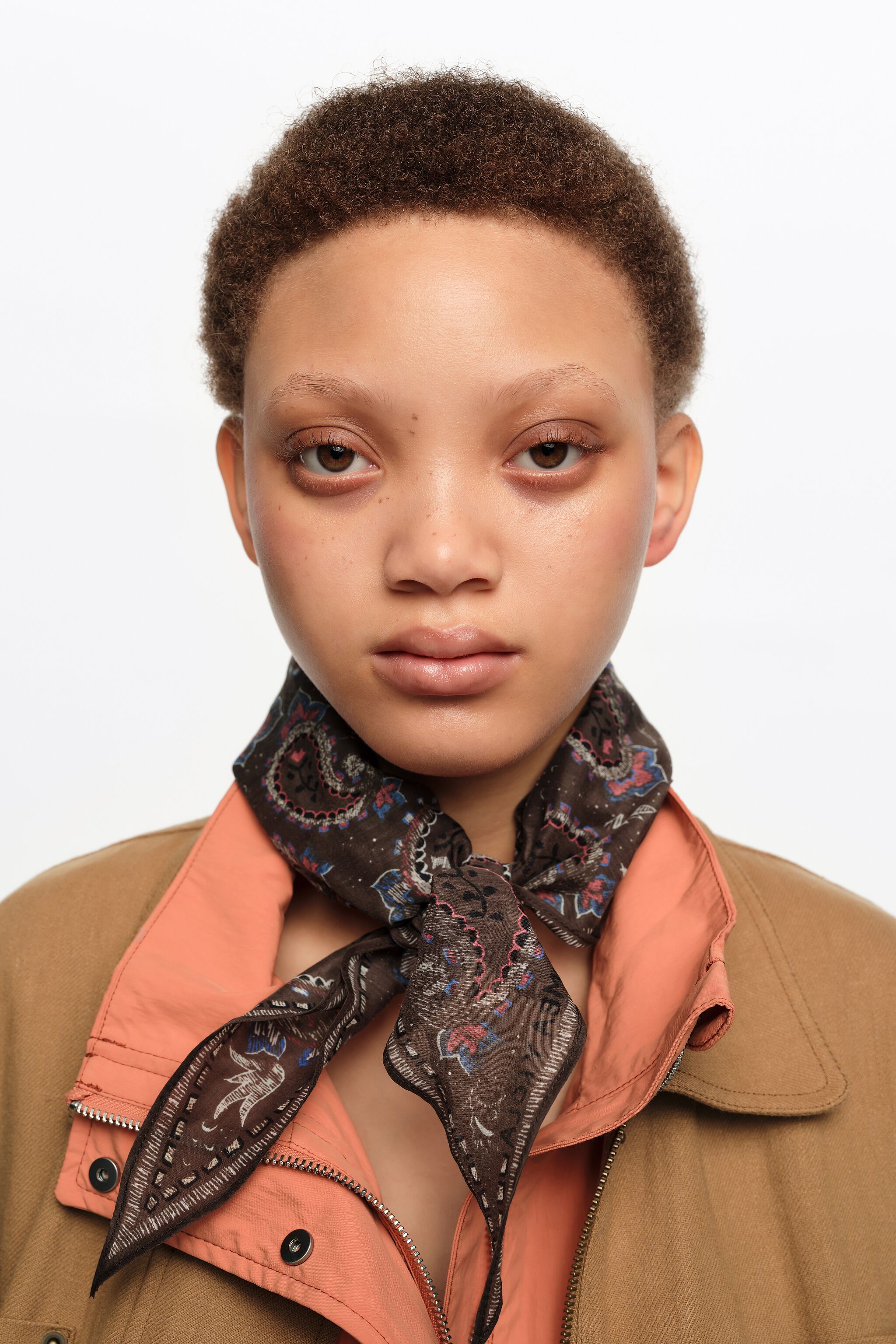 Brauner Diamant-Paisley-Schal